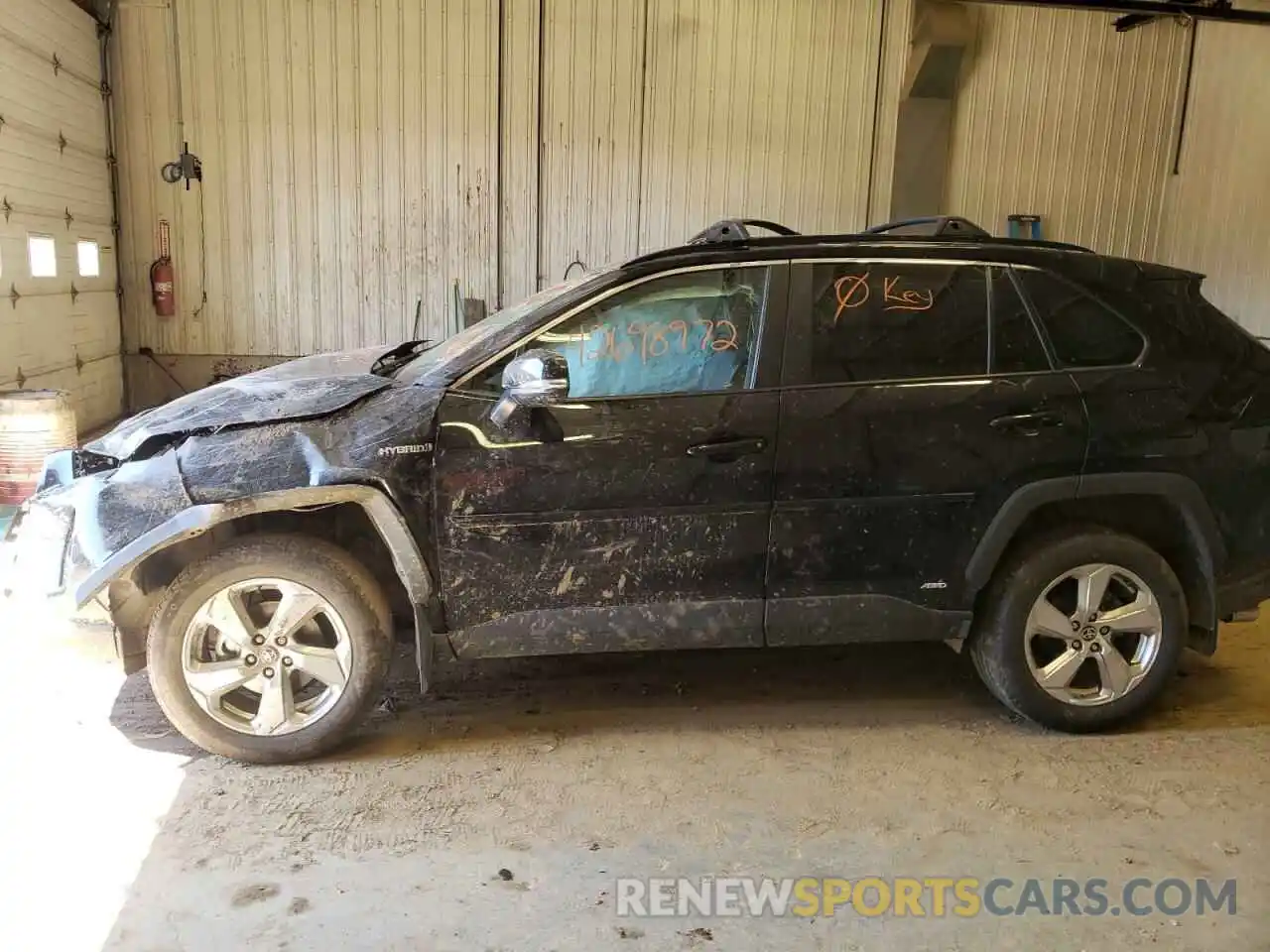 9 Photograph of a damaged car 4T3B6RFV6MU033469 TOYOTA RAV4 2021