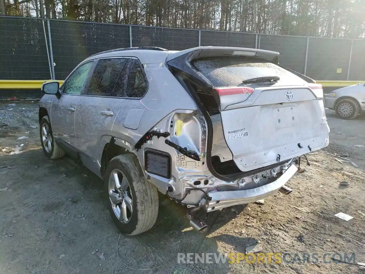 3 Photograph of a damaged car 4T3B6RFV6MU041037 TOYOTA RAV4 2021