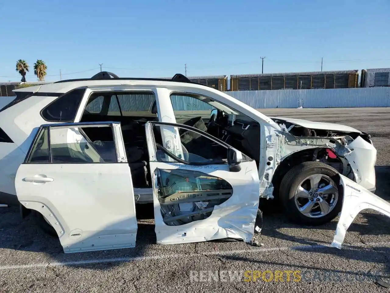 9 Photograph of a damaged car 4T3B6RFV7MU021637 TOYOTA RAV4 2021