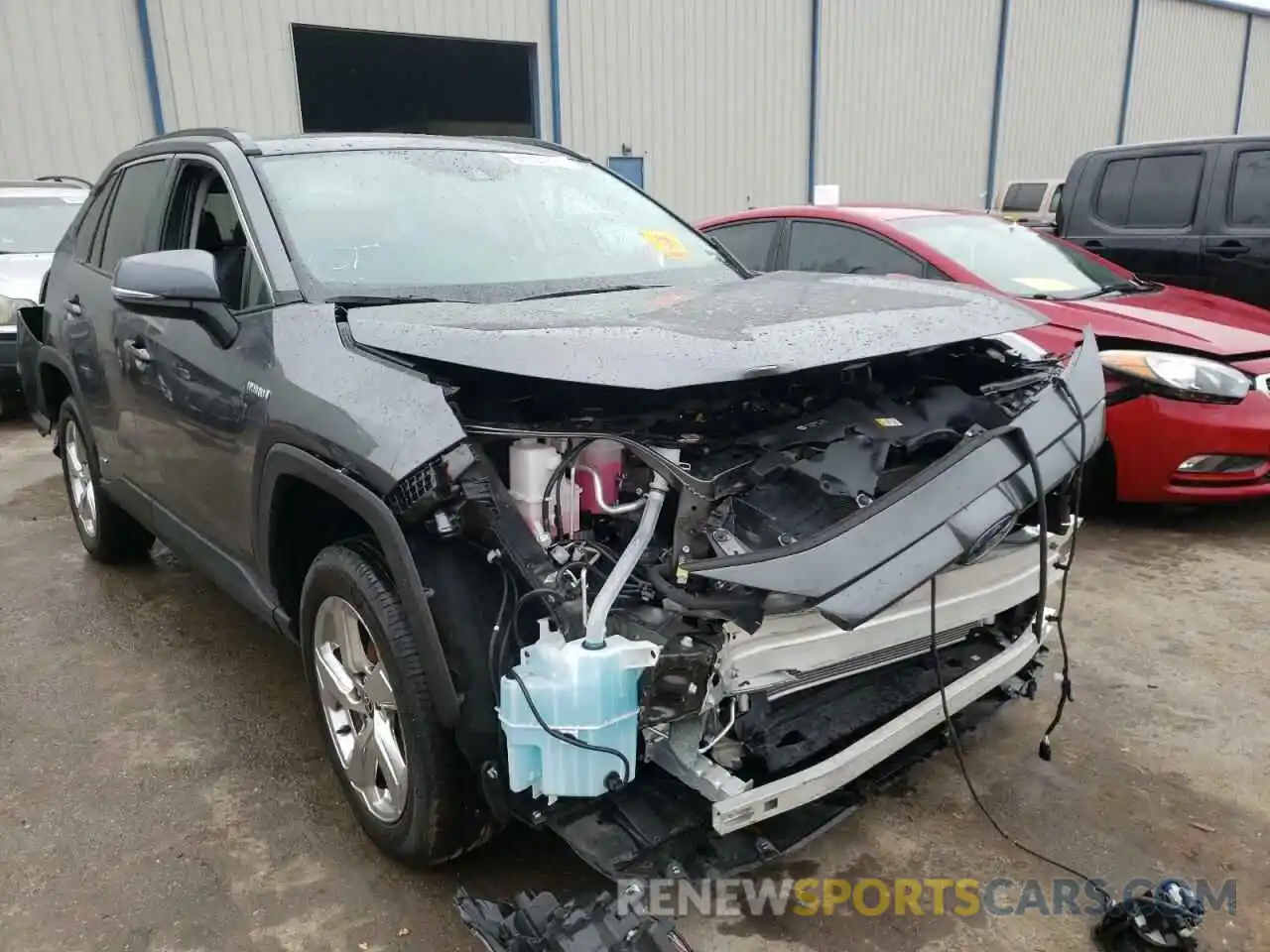 1 Photograph of a damaged car 4T3B6RFV7MU036445 TOYOTA RAV4 2021