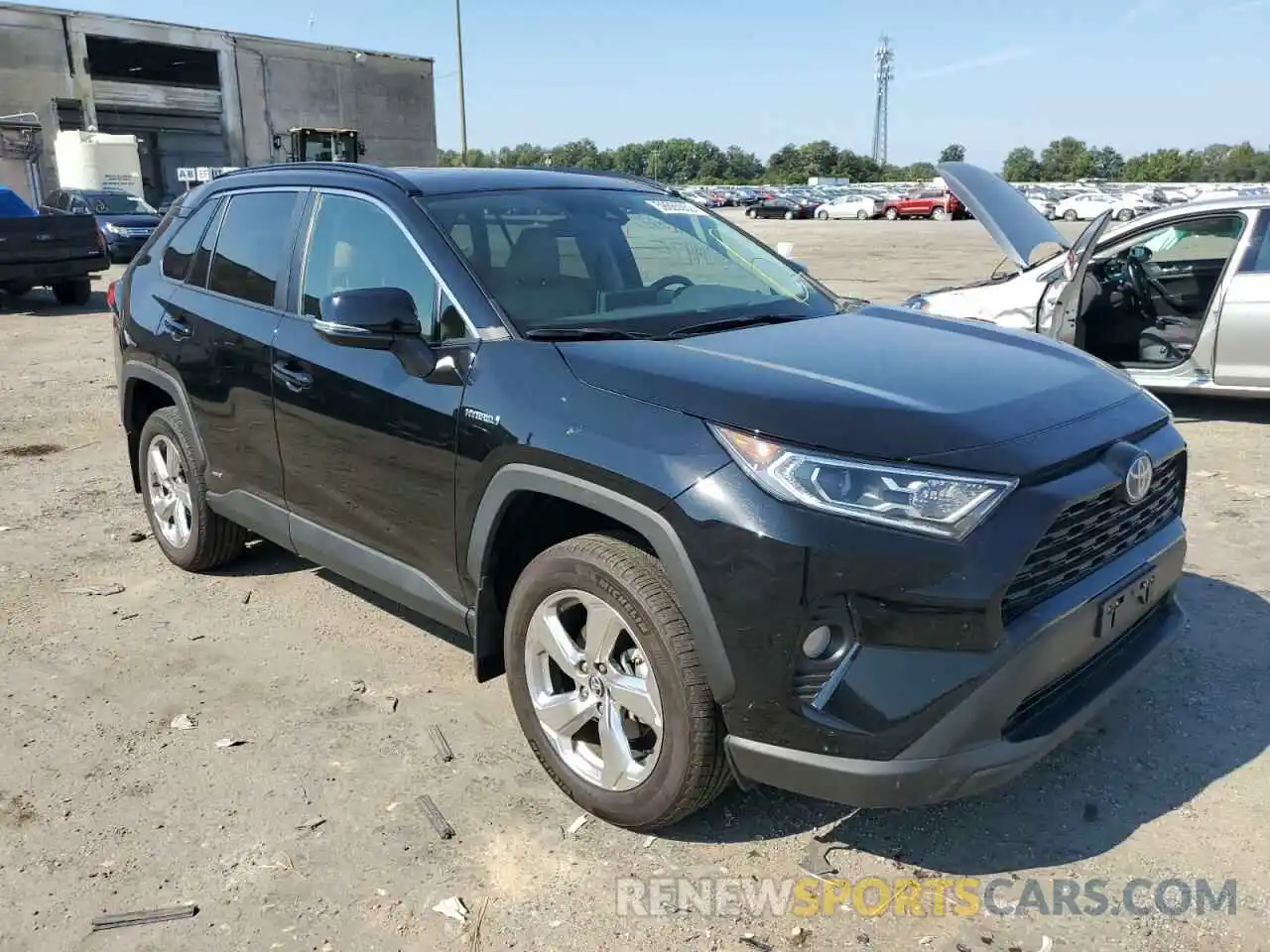 1 Photograph of a damaged car 4T3B6RFV8MU016401 TOYOTA RAV4 2021