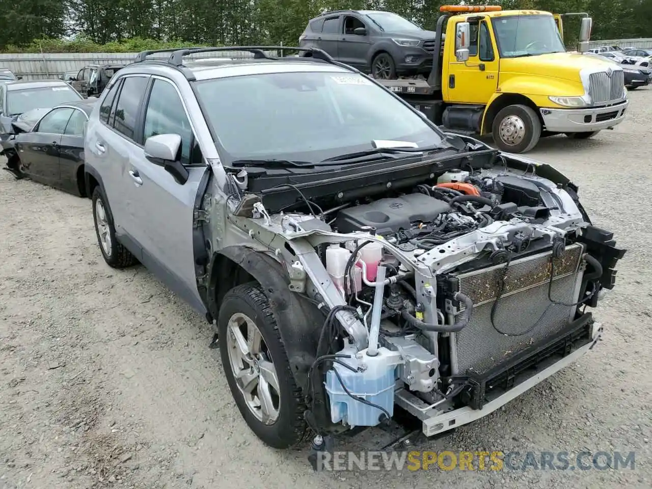 1 Photograph of a damaged car 4T3B6RFV8MU017127 TOYOTA RAV4 2021