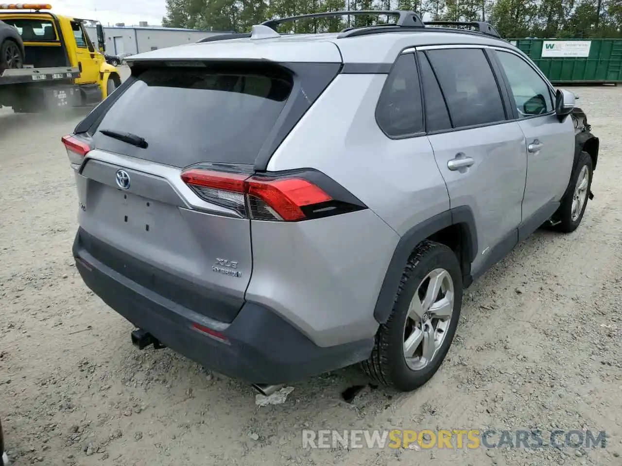 4 Photograph of a damaged car 4T3B6RFV8MU017127 TOYOTA RAV4 2021