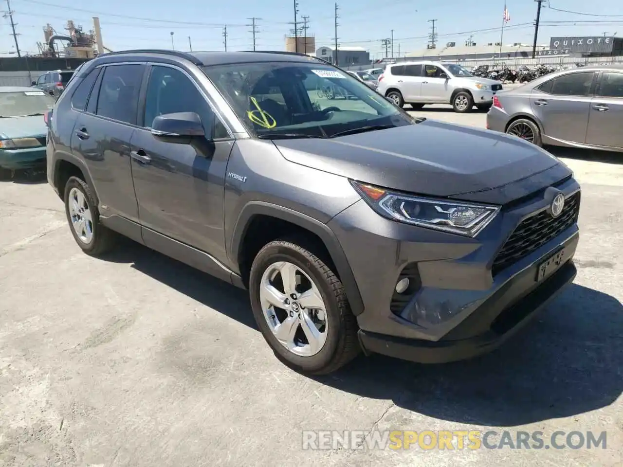 1 Photograph of a damaged car 4T3B6RFV8MU021601 TOYOTA RAV4 2021