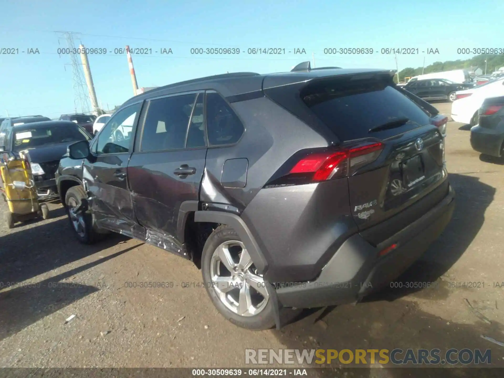 3 Photograph of a damaged car 4T3B6RFV8MU035319 TOYOTA RAV4 2021