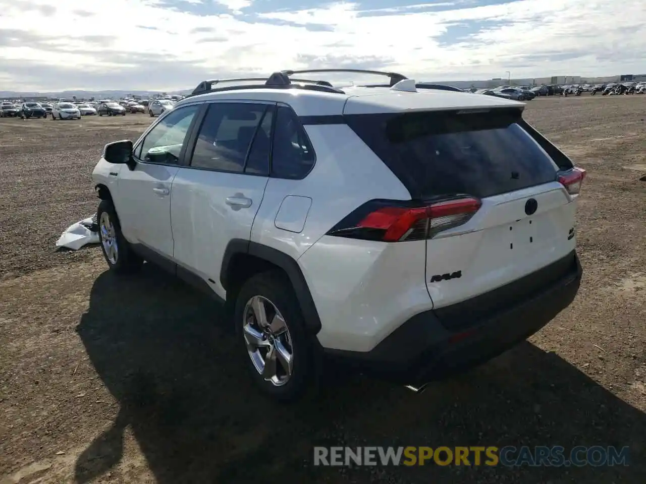 3 Photograph of a damaged car 4T3B6RFV8MU047082 TOYOTA RAV4 2021