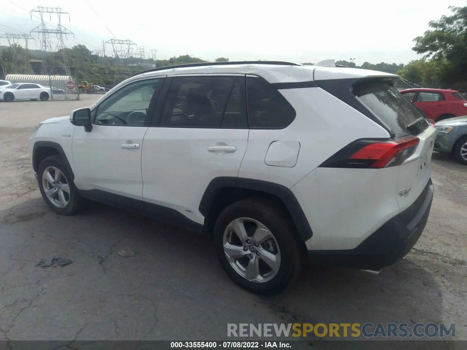 3 Photograph of a damaged car 4T3B6RFV8MU062195 TOYOTA RAV4 2021