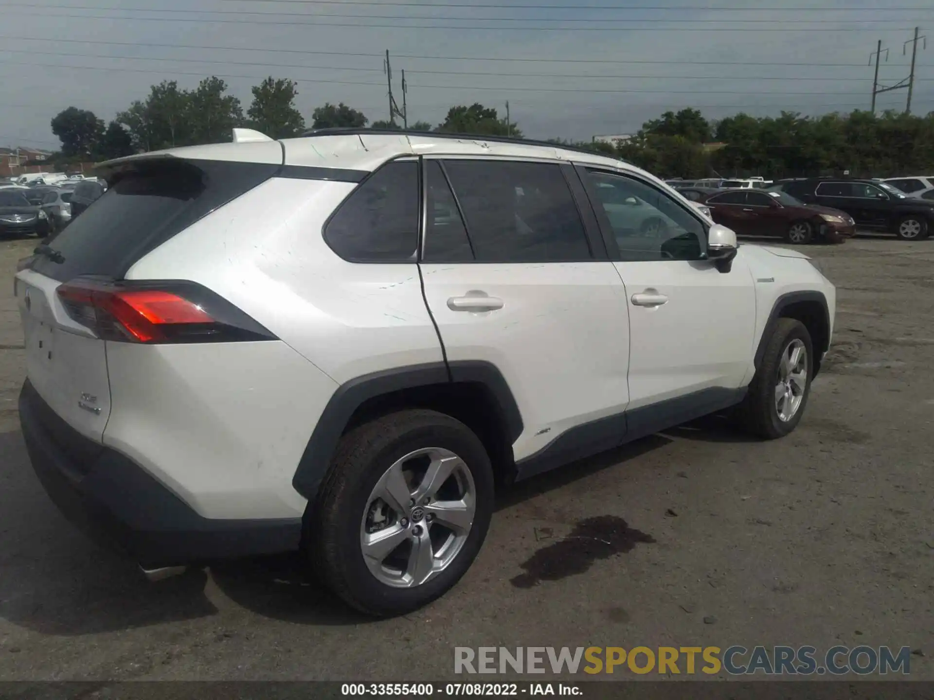 4 Photograph of a damaged car 4T3B6RFV8MU062195 TOYOTA RAV4 2021