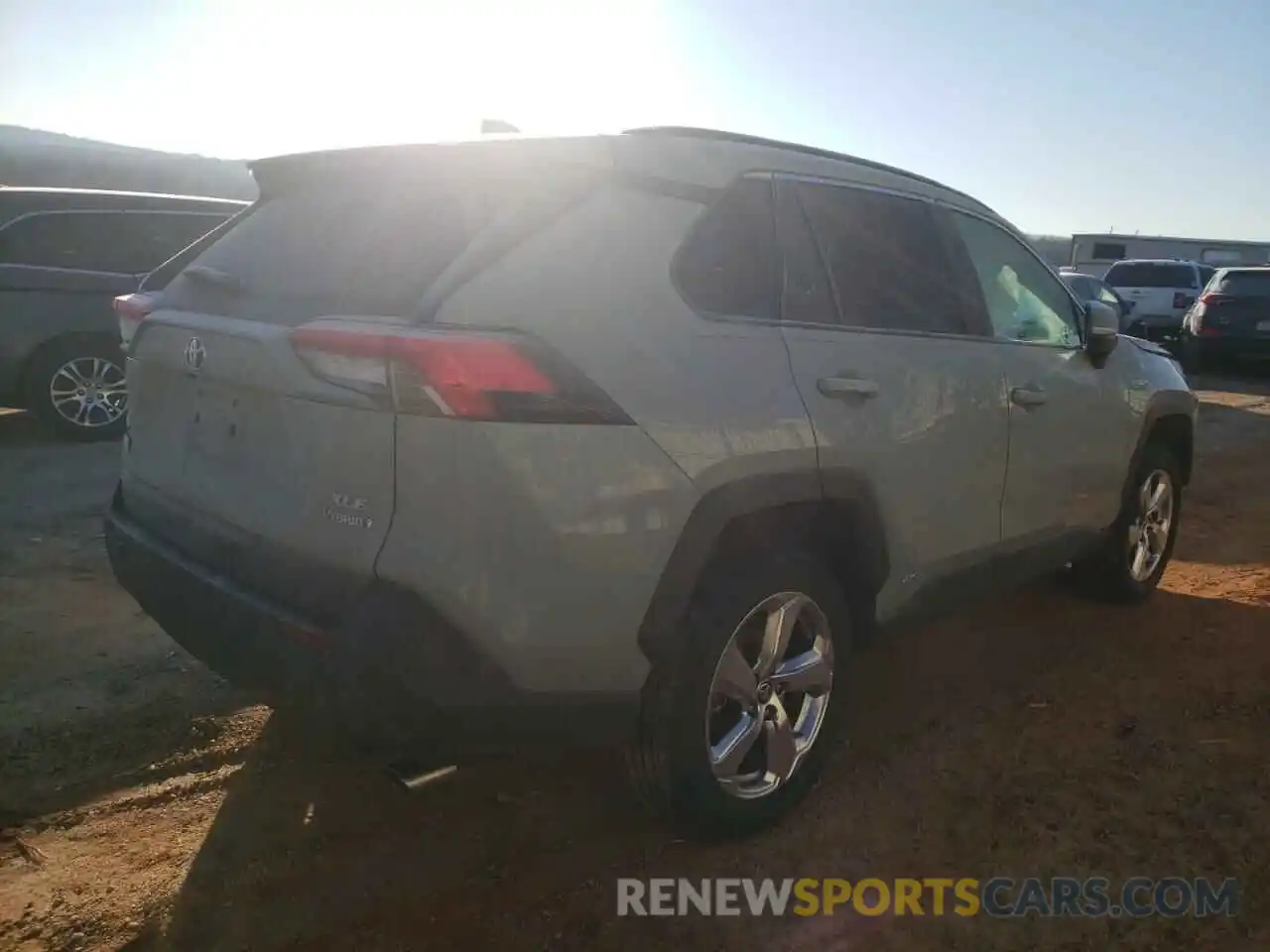 4 Photograph of a damaged car 4T3B6RFV9MU033367 TOYOTA RAV4 2021