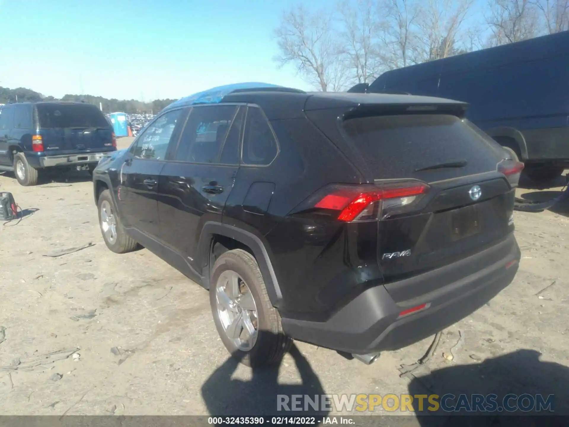 3 Photograph of a damaged car 4T3B6RFV9MU056700 TOYOTA RAV4 2021