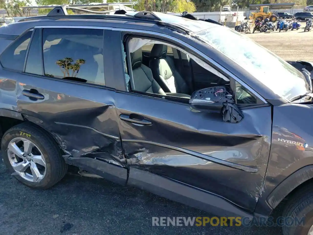 9 Photograph of a damaged car 4T3B6RFVXMU034057 TOYOTA RAV4 2021