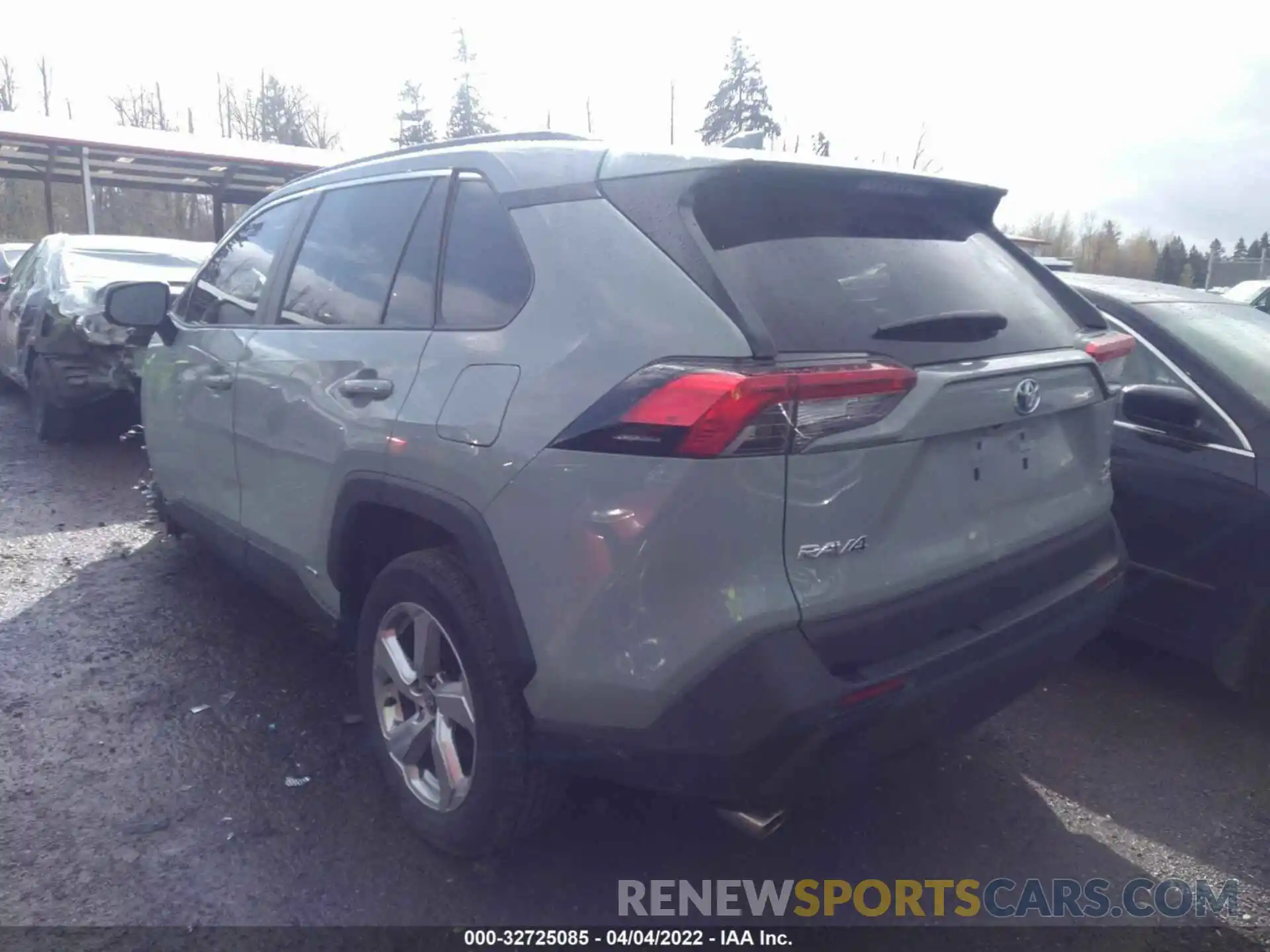 3 Photograph of a damaged car 4T3B6RFVXMU037279 TOYOTA RAV4 2021