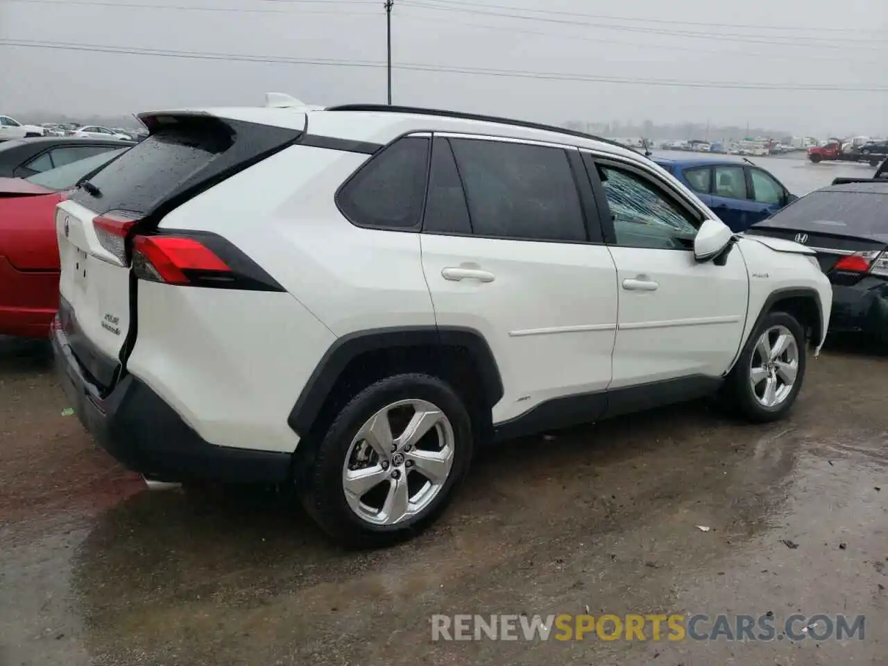 3 Photograph of a damaged car 4T3B6RFVXMU043518 TOYOTA RAV4 2021