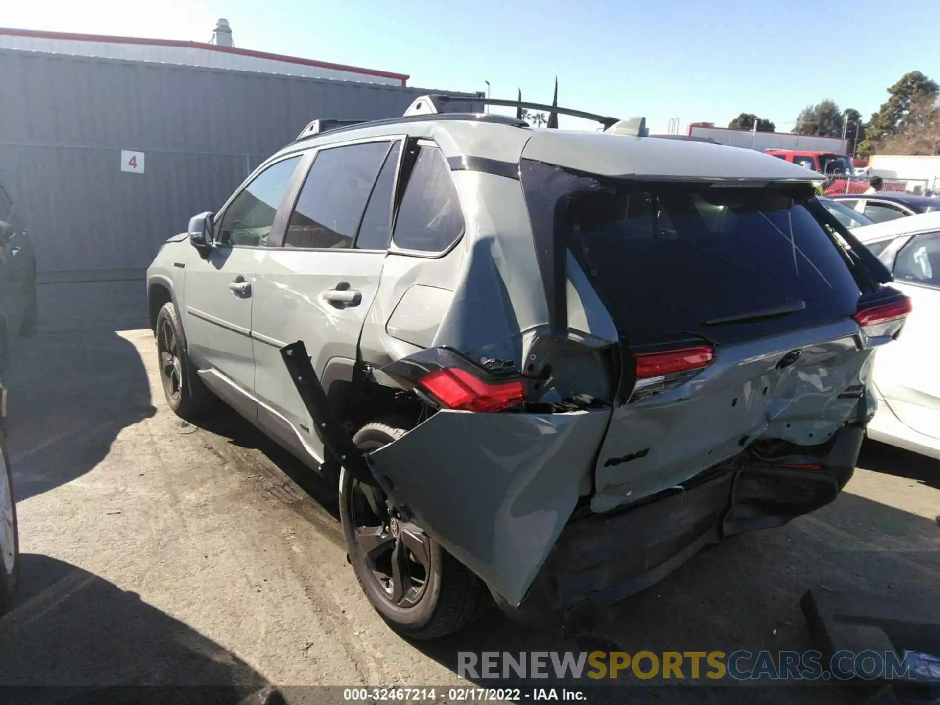 3 Photograph of a damaged car 4T3B6RFVXMU051876 TOYOTA RAV4 2021