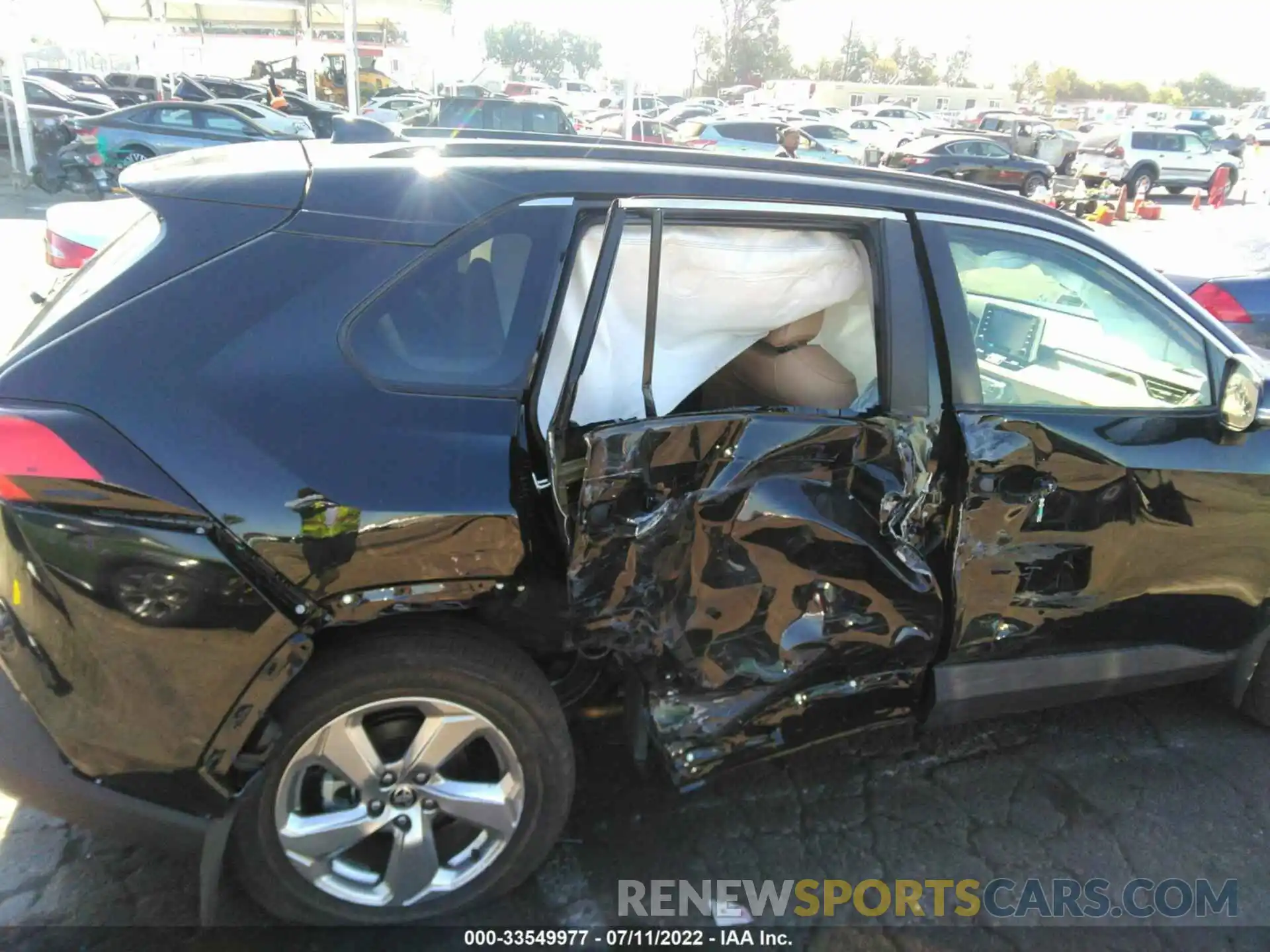 6 Photograph of a damaged car 4T3D6RFV0MU037946 TOYOTA RAV4 2021