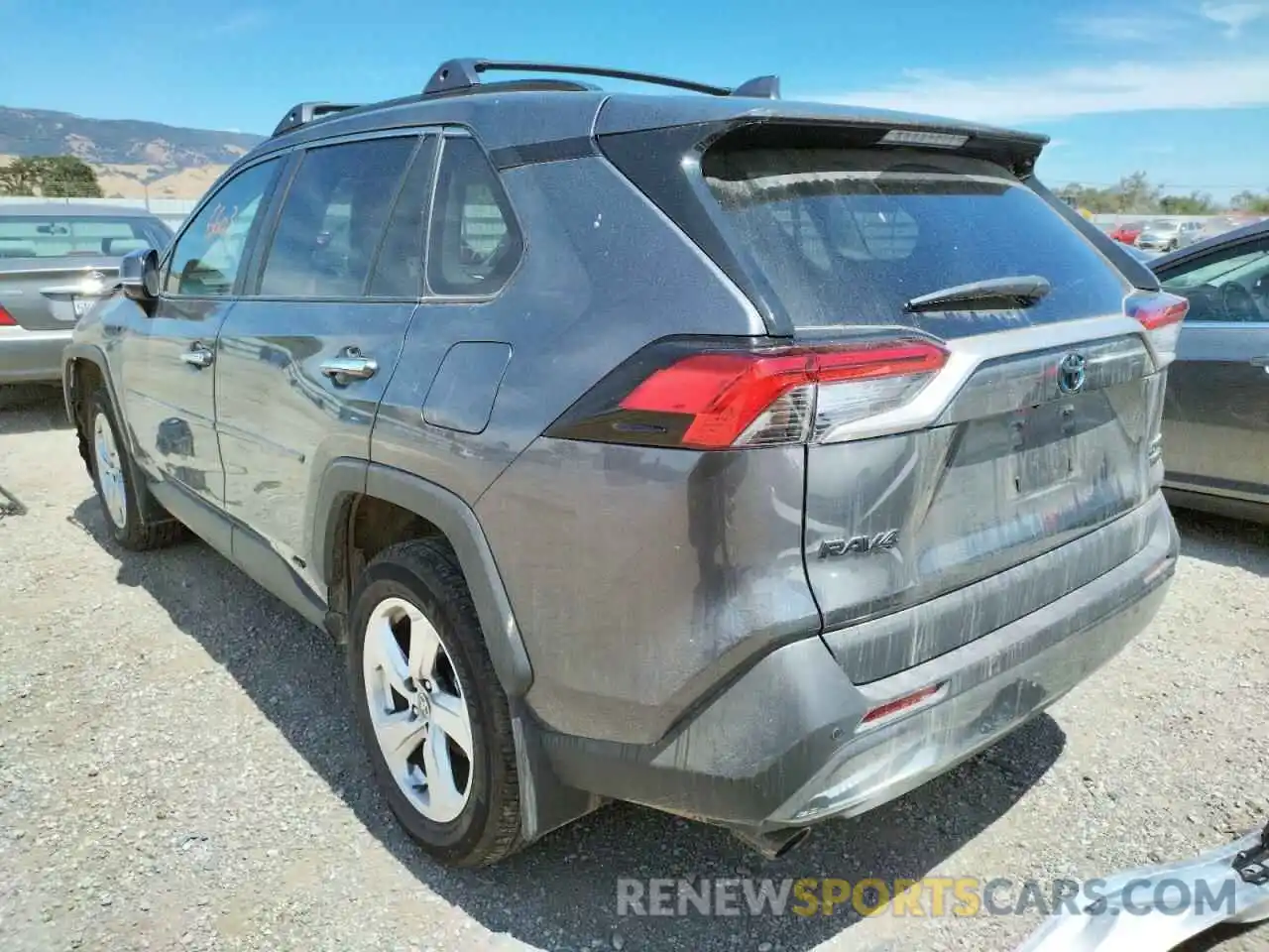 3 Photograph of a damaged car 4T3D6RFV0MU040393 TOYOTA RAV4 2021