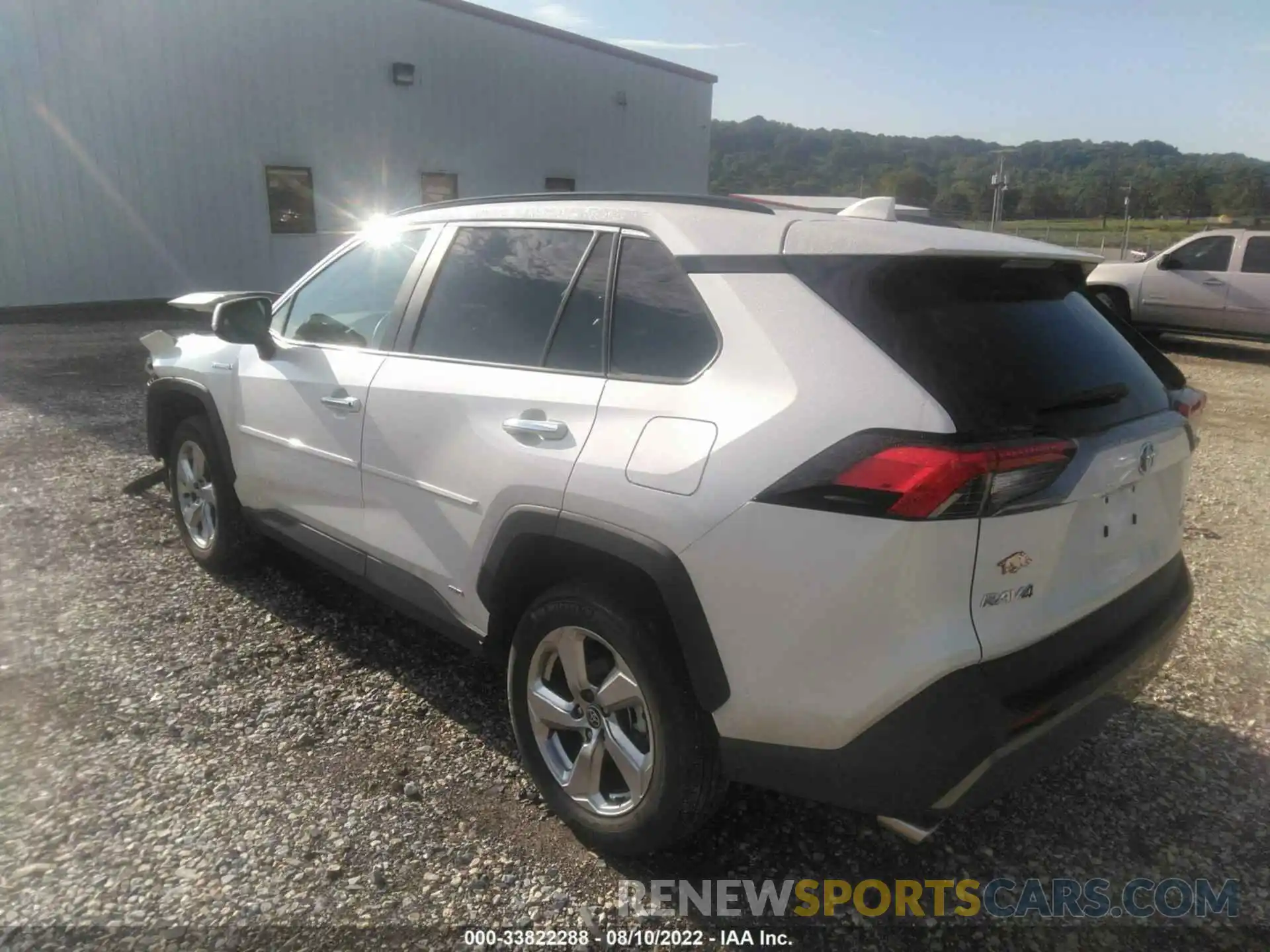 3 Photograph of a damaged car 4T3D6RFV1MU039706 TOYOTA RAV4 2021