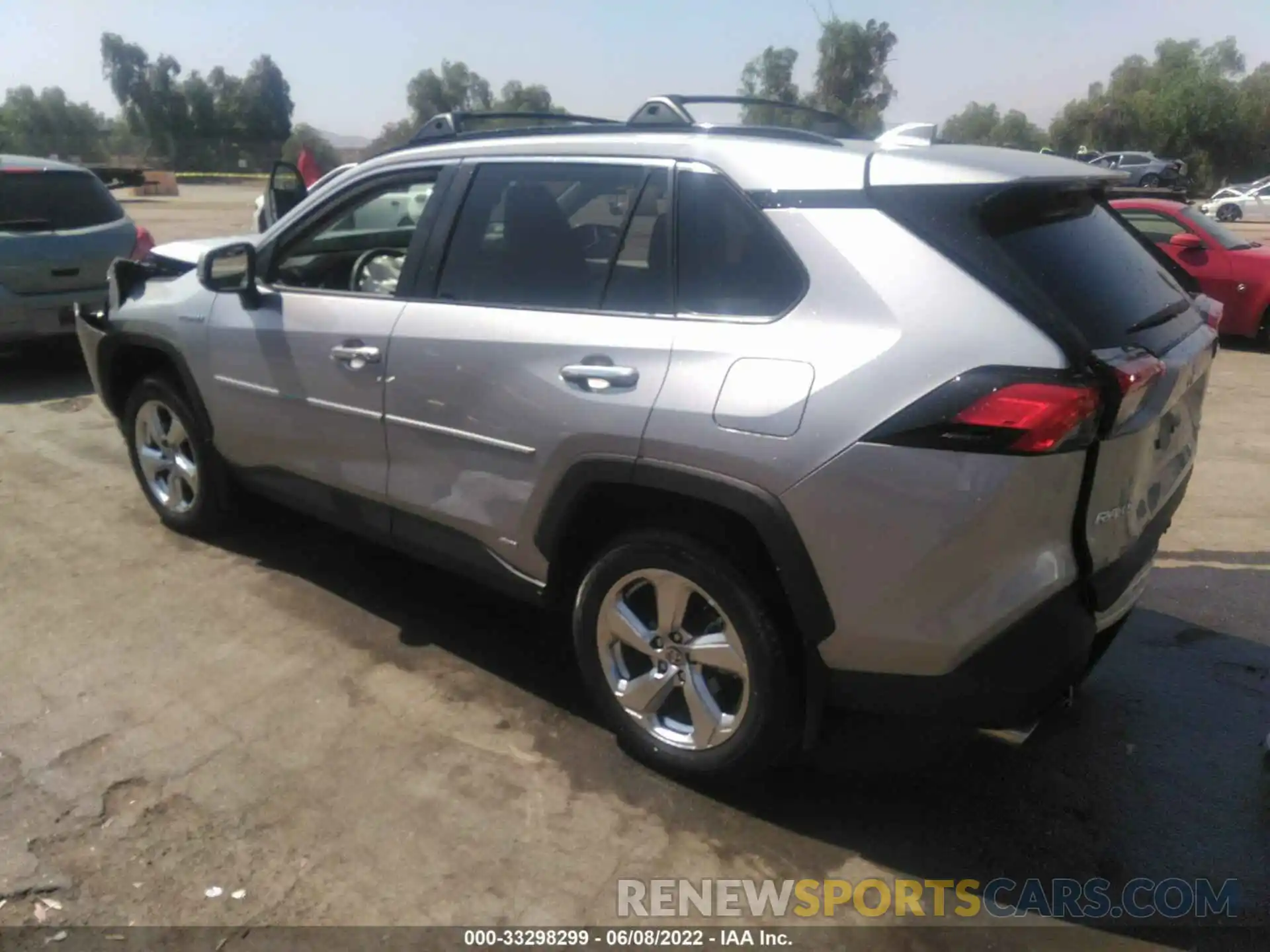 3 Photograph of a damaged car 4T3D6RFV1MU043660 TOYOTA RAV4 2021