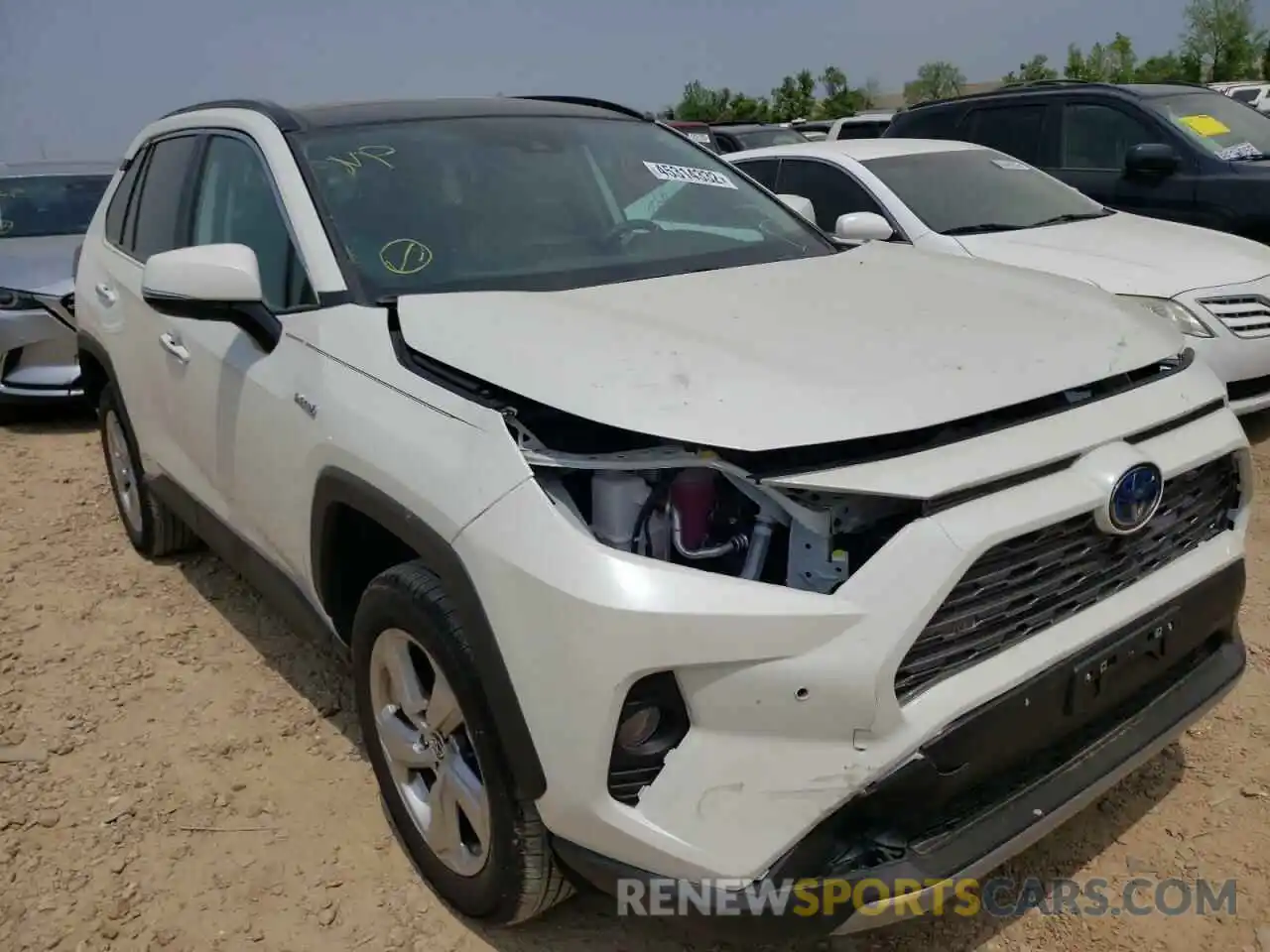 1 Photograph of a damaged car 4T3D6RFV1MU047322 TOYOTA RAV4 2021