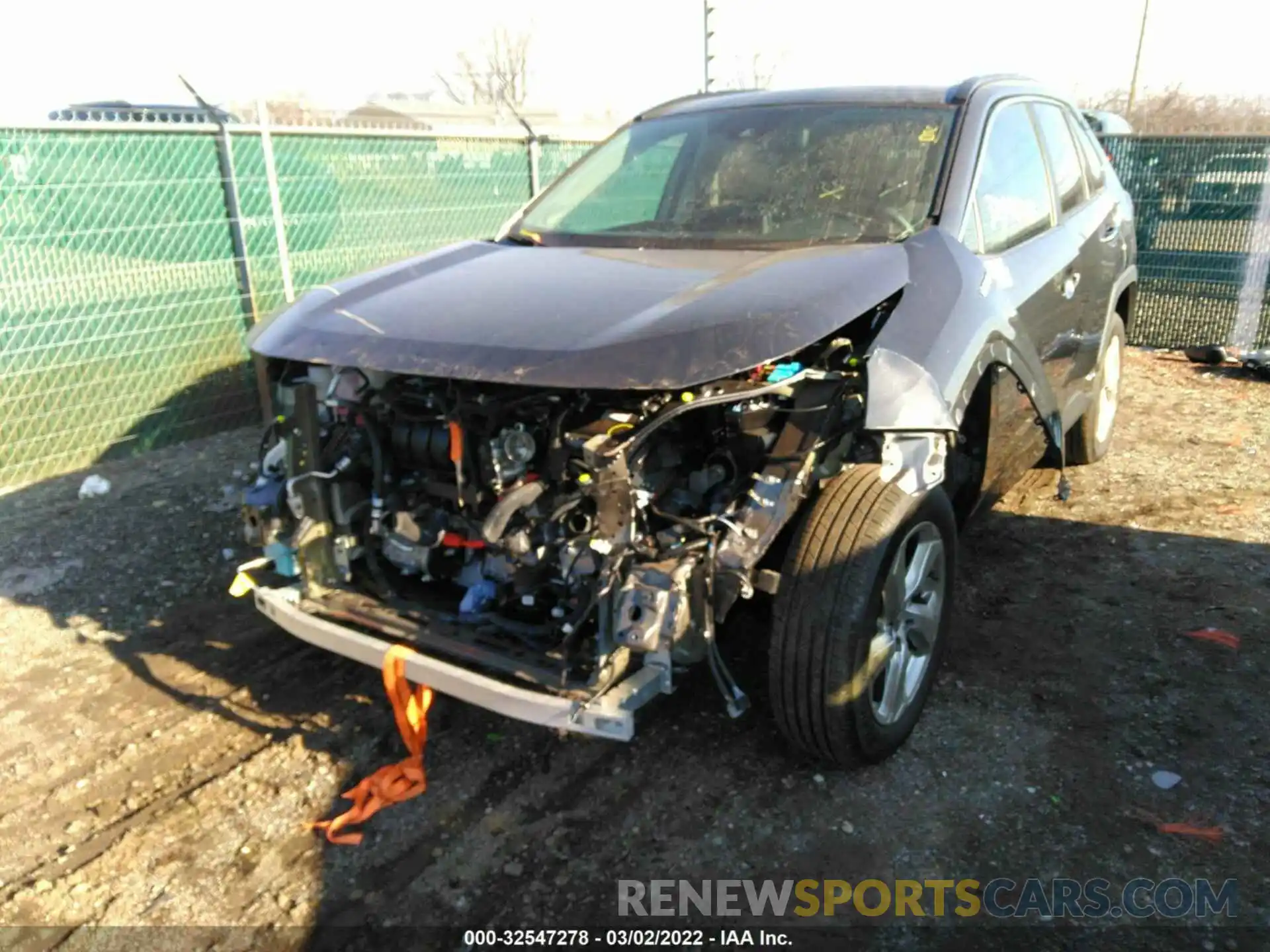 6 Photograph of a damaged car 4T3D6RFV2MU040461 TOYOTA RAV4 2021