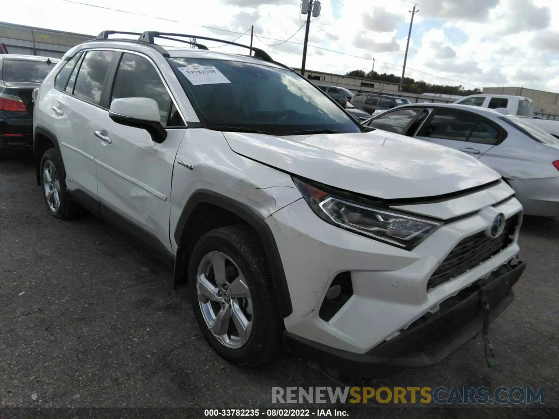 1 Photograph of a damaged car 4T3D6RFV2MU043697 TOYOTA RAV4 2021