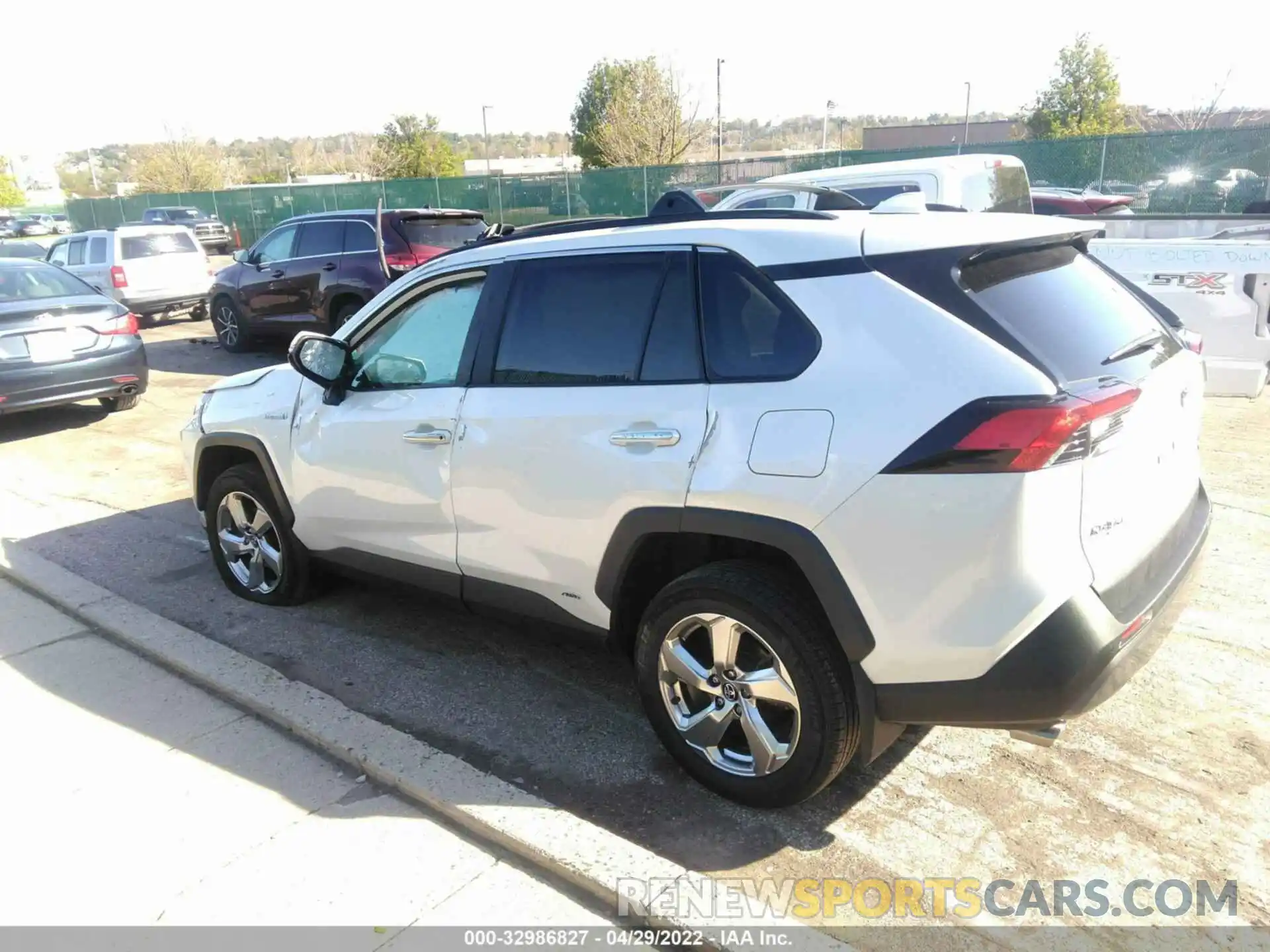 3 Photograph of a damaged car 4T3D6RFV3MU013852 TOYOTA RAV4 2021