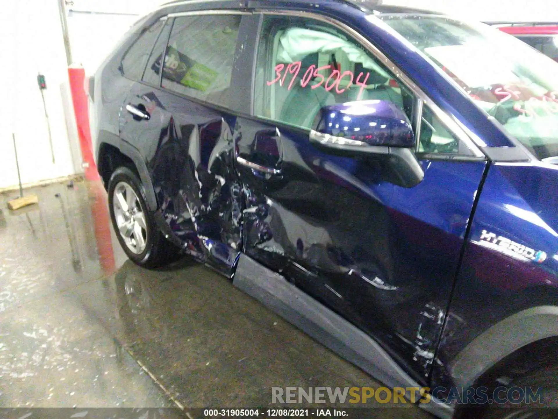 6 Photograph of a damaged car 4T3D6RFV3MU021207 TOYOTA RAV4 2021