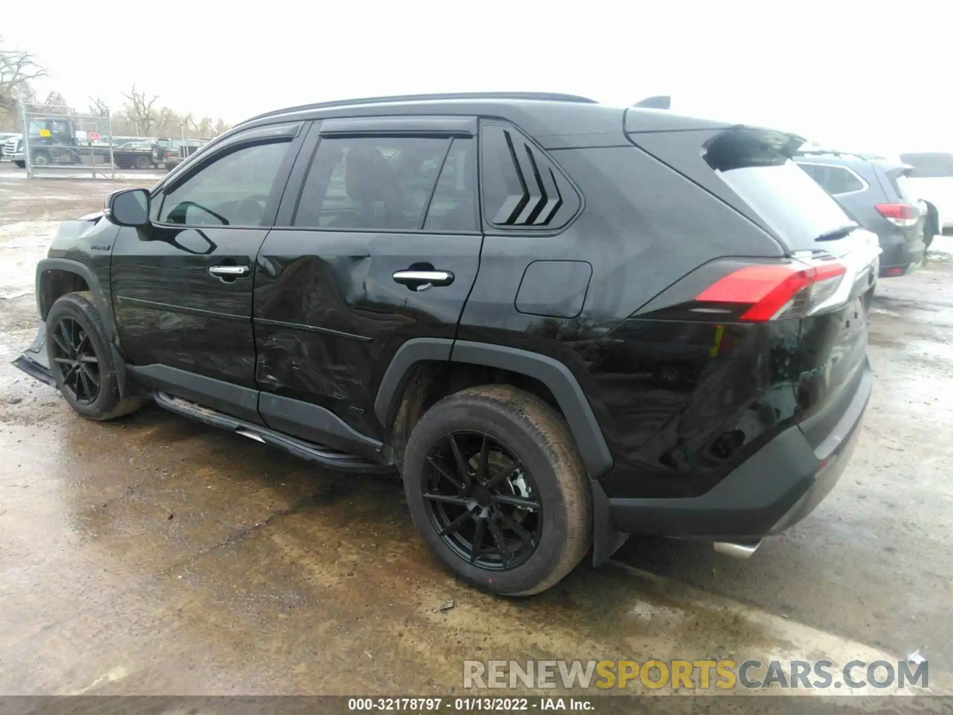 3 Photograph of a damaged car 4T3D6RFV3MU045152 TOYOTA RAV4 2021