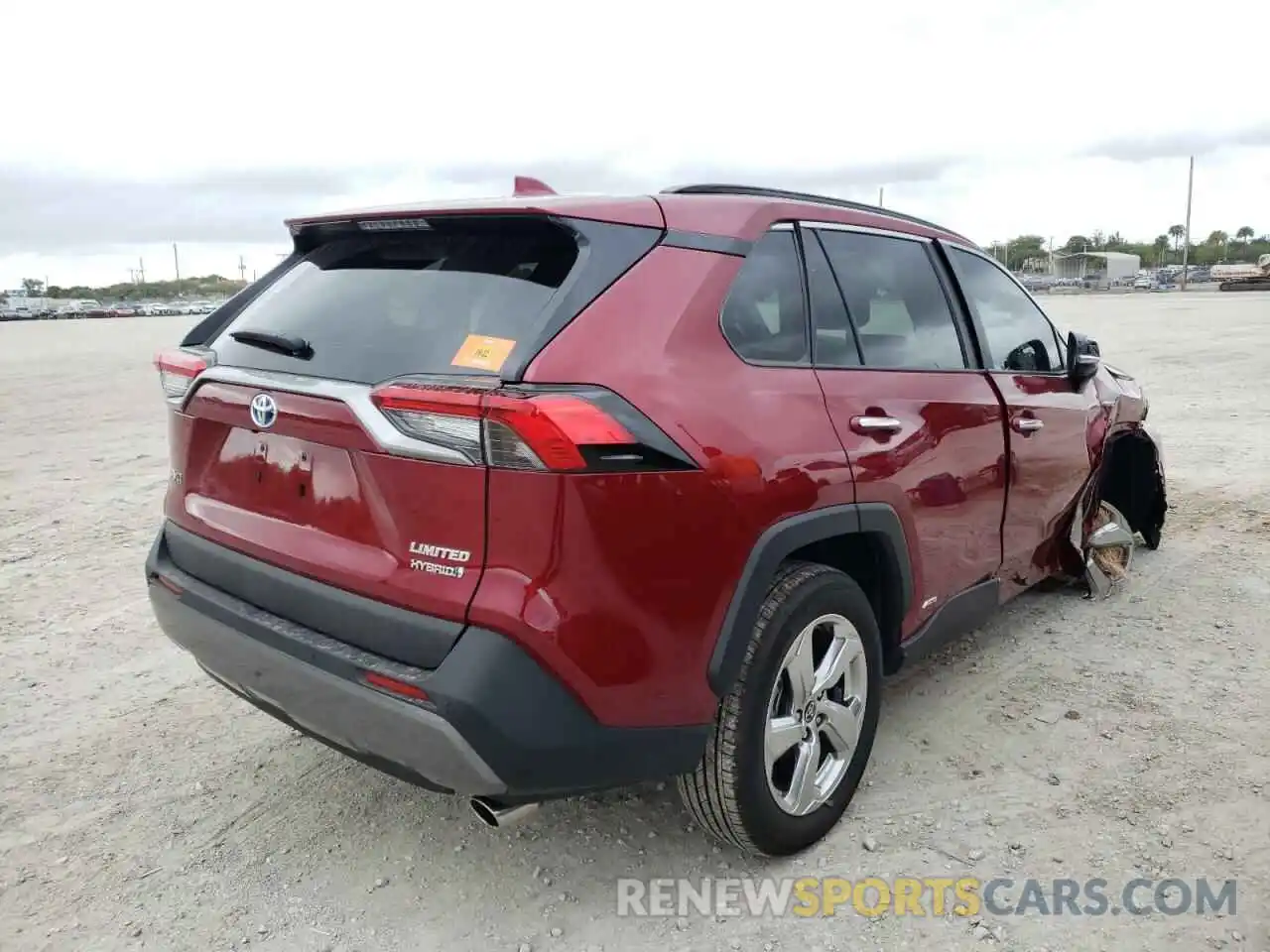 4 Photograph of a damaged car 4T3D6RFV3MU055325 TOYOTA RAV4 2021