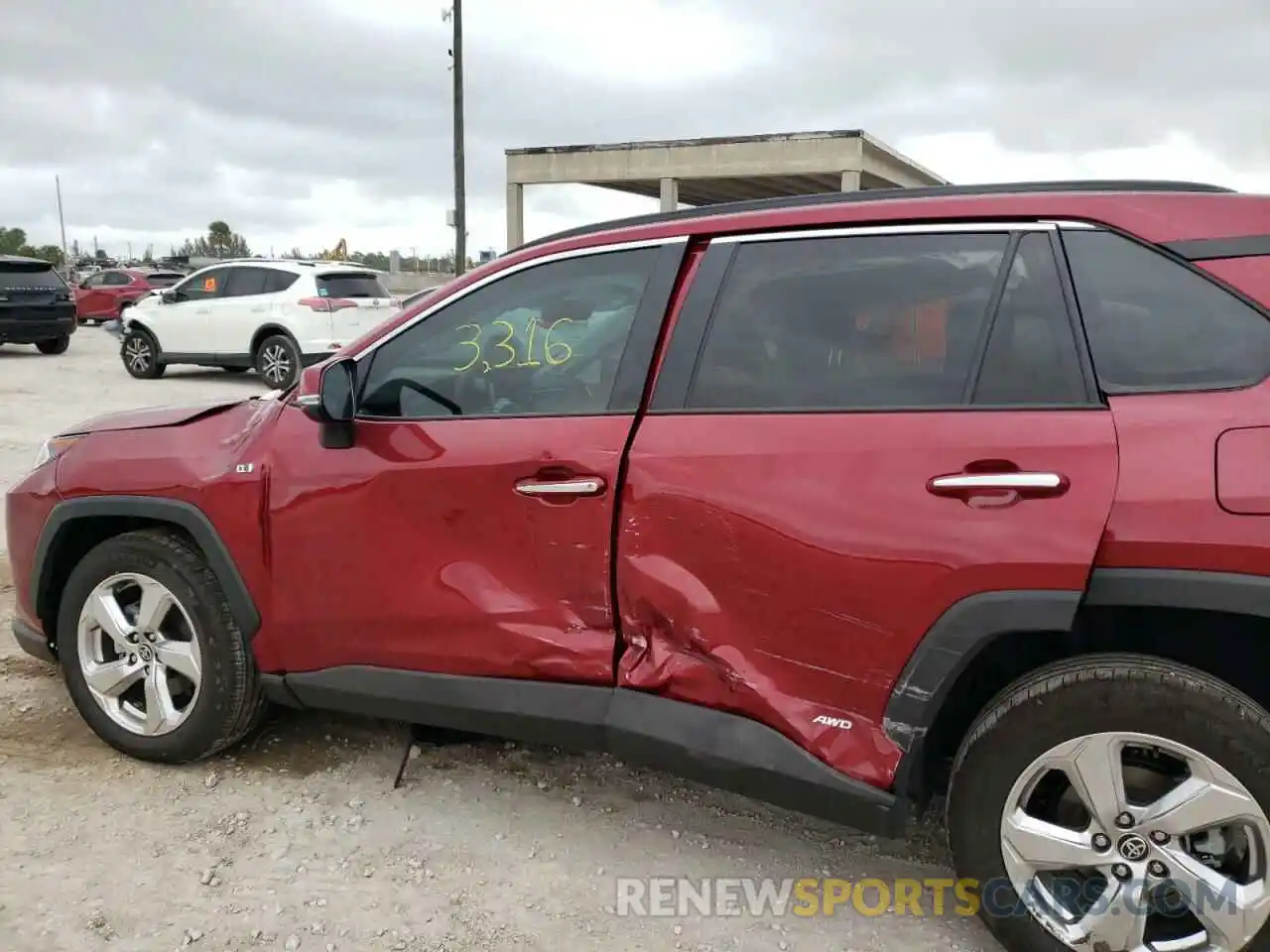 9 Photograph of a damaged car 4T3D6RFV3MU055325 TOYOTA RAV4 2021