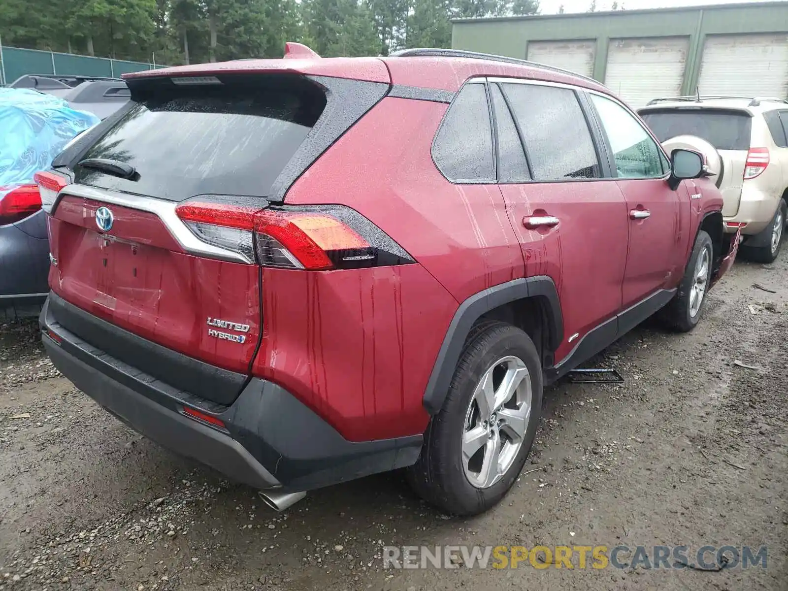 4 Photograph of a damaged car 4T3D6RFV4MU015044 TOYOTA RAV4 2021