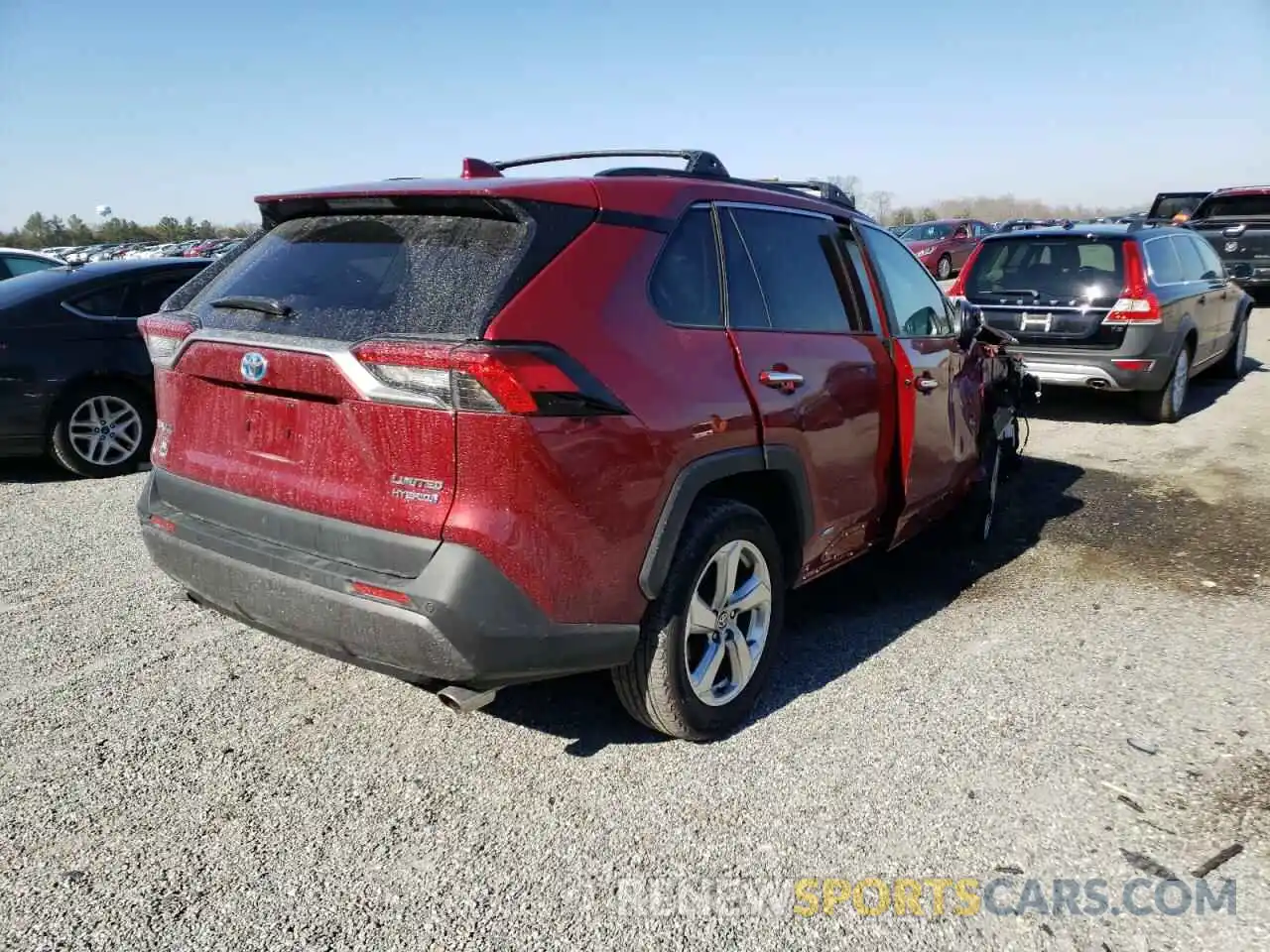 4 Photograph of a damaged car 4T3D6RFV4MU045371 TOYOTA RAV4 2021