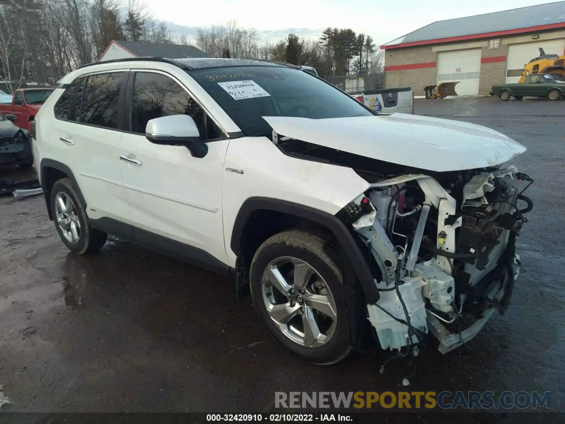 1 Photograph of a damaged car 4T3D6RFV5MU020592 TOYOTA RAV4 2021