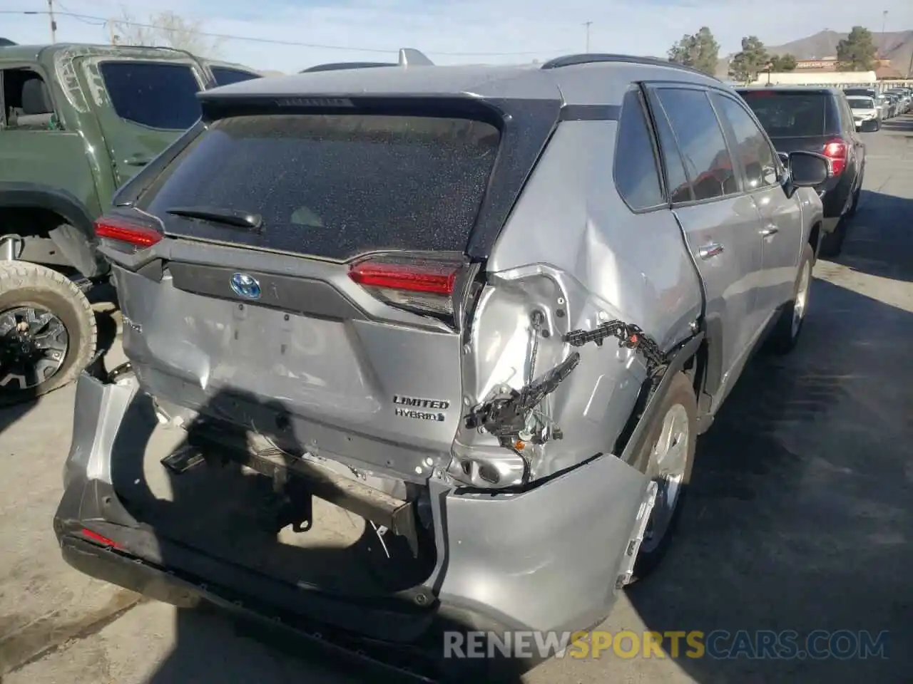 4 Photograph of a damaged car 4T3D6RFV5MU042012 TOYOTA RAV4 2021