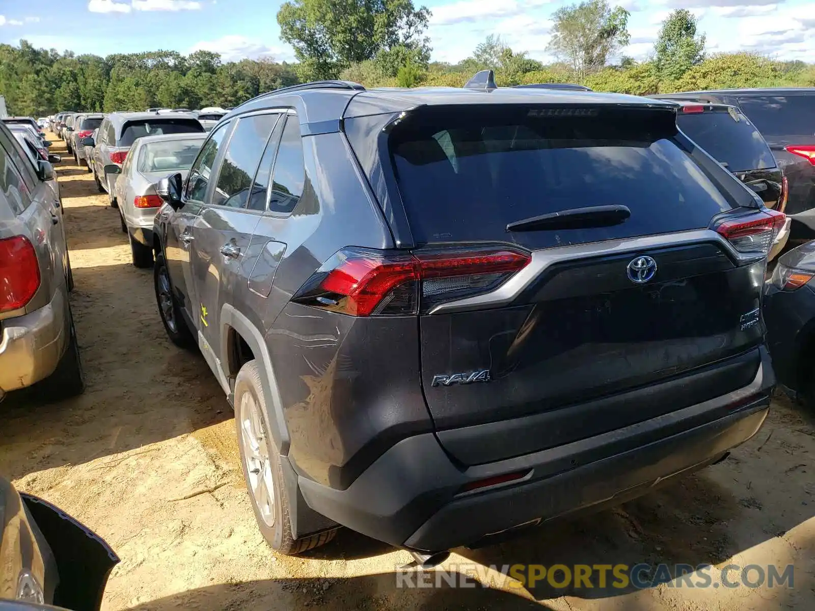 3 Photograph of a damaged car 4T3D6RFV5MU045959 TOYOTA RAV4 2021