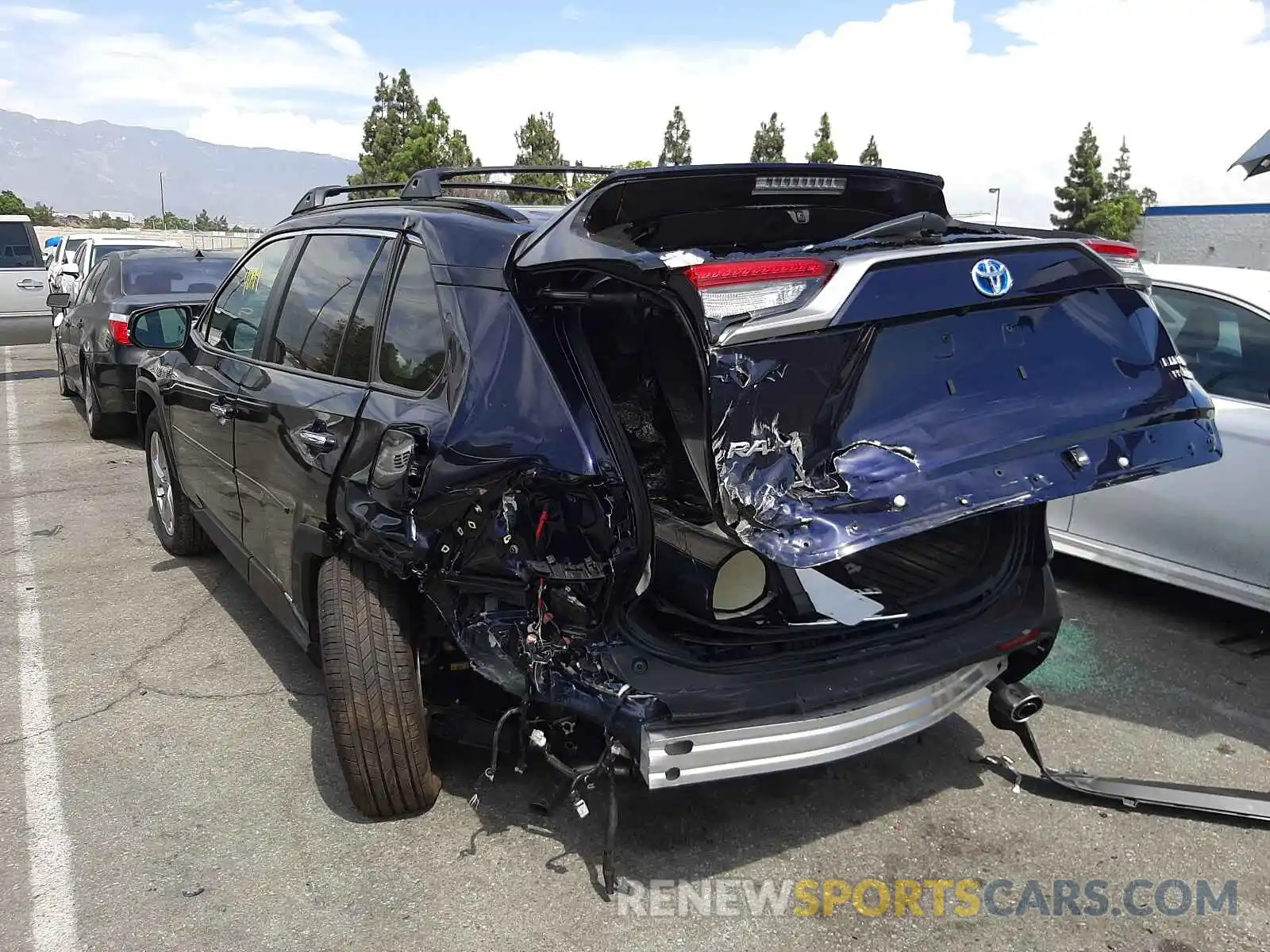 3 Photograph of a damaged car 4T3D6RFV7MU026507 TOYOTA RAV4 2021