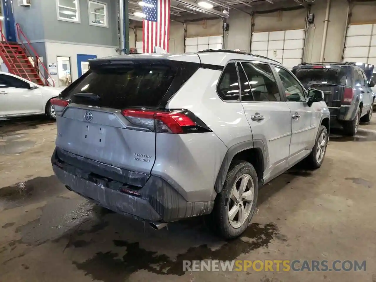 4 Photograph of a damaged car 4T3D6RFV7MU032887 TOYOTA RAV4 2021