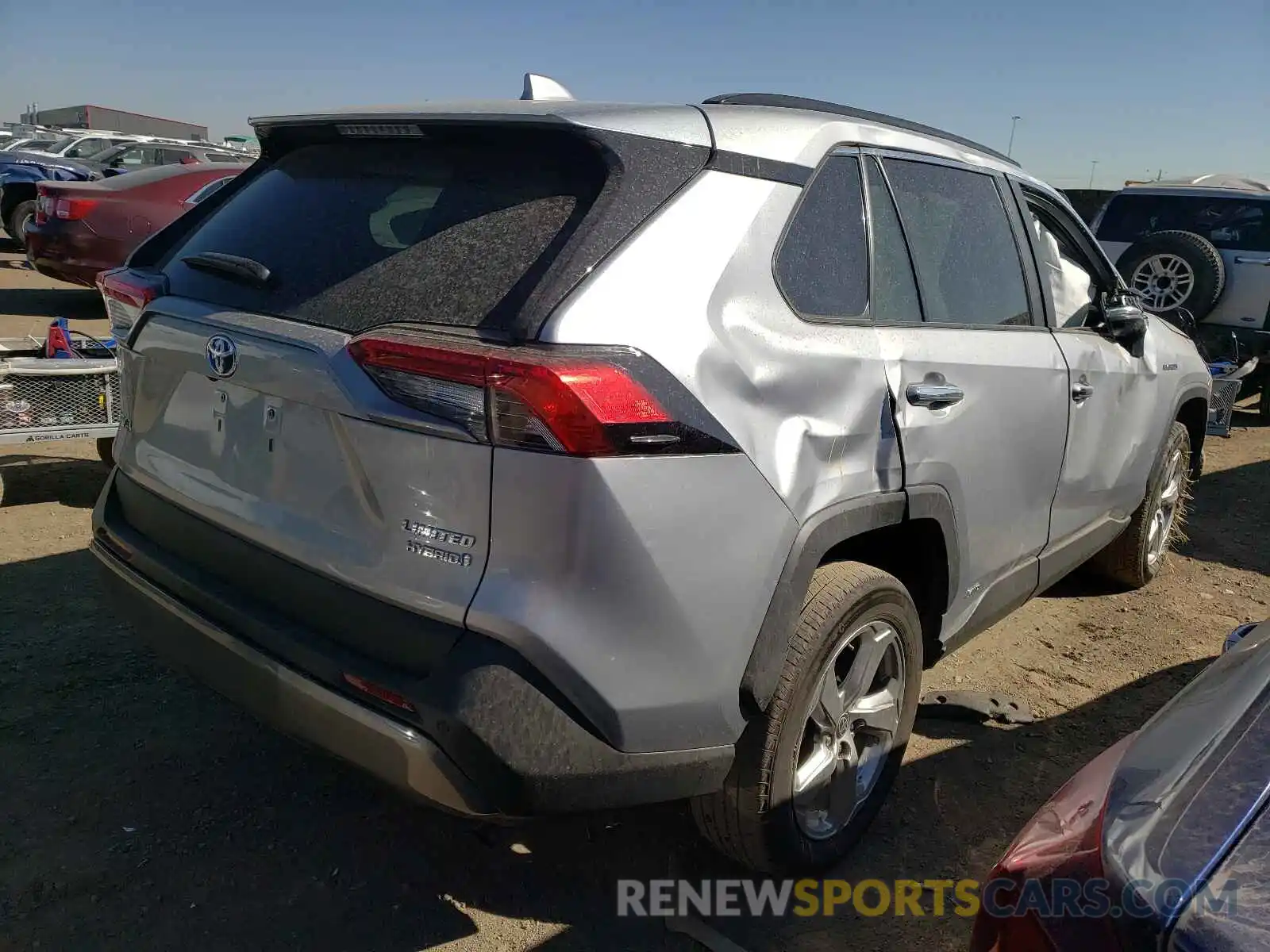 4 Photograph of a damaged car 4T3D6RFV7MU033103 TOYOTA RAV4 2021