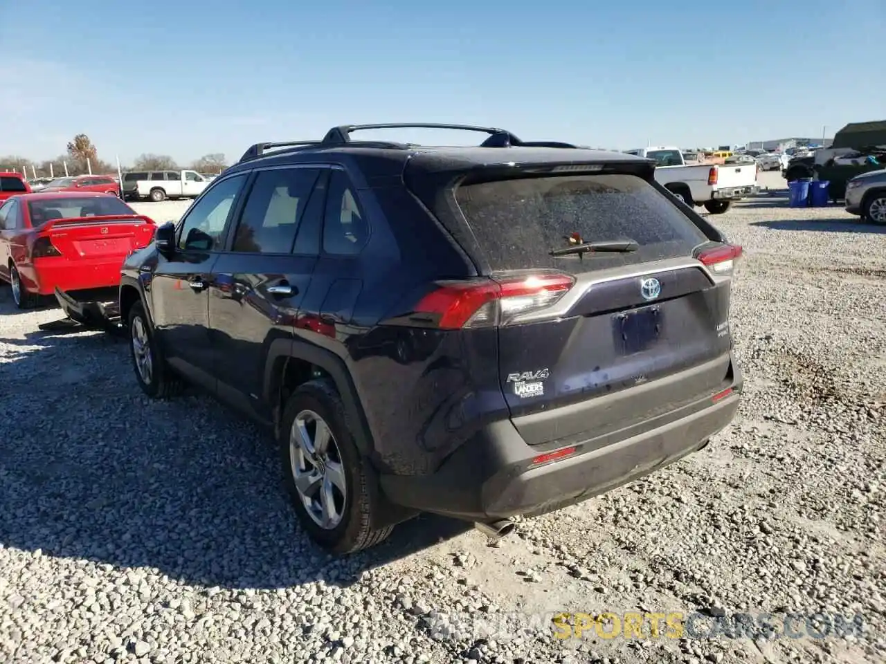 3 Photograph of a damaged car 4T3D6RFV7MU051102 TOYOTA RAV4 2021