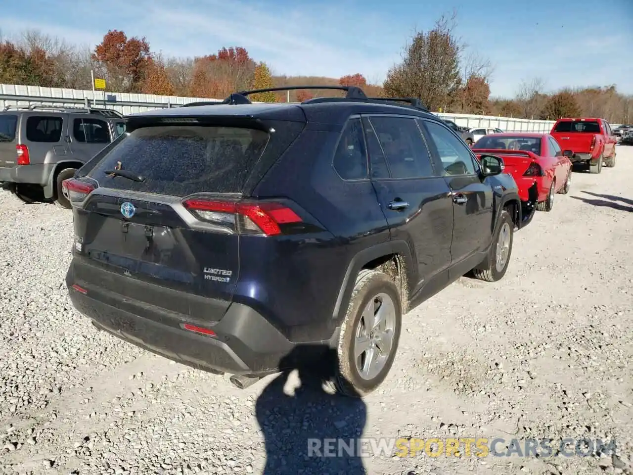 4 Photograph of a damaged car 4T3D6RFV7MU051102 TOYOTA RAV4 2021