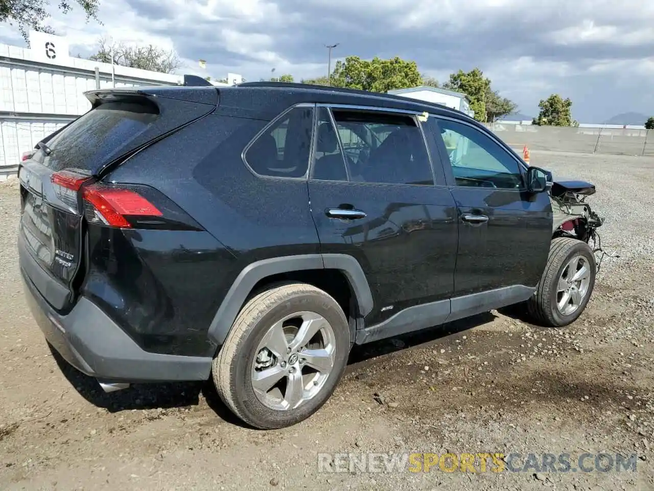 3 Photograph of a damaged car 4T3D6RFV9MU025228 TOYOTA RAV4 2021