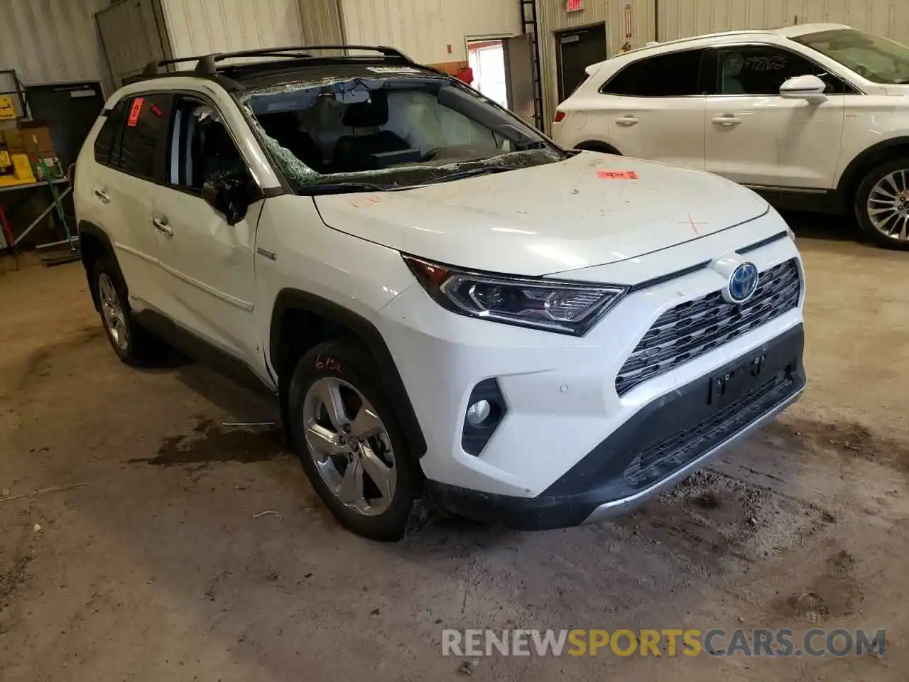 1 Photograph of a damaged car 4T3D6RFVXMU026002 TOYOTA RAV4 2021