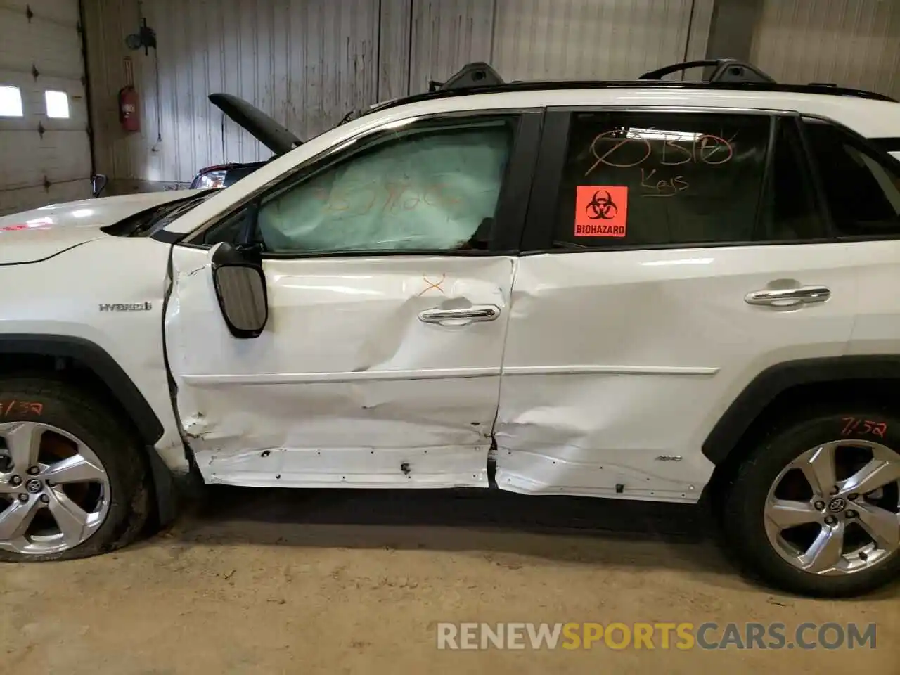 10 Photograph of a damaged car 4T3D6RFVXMU026002 TOYOTA RAV4 2021