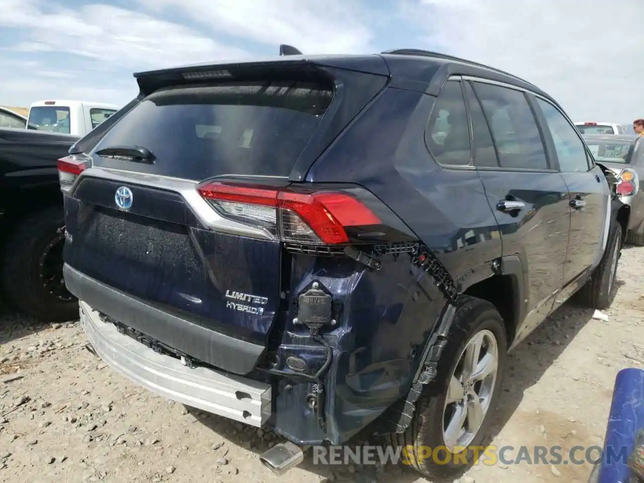 4 Photograph of a damaged car 4T3D6RFVXMU042989 TOYOTA RAV4 2021