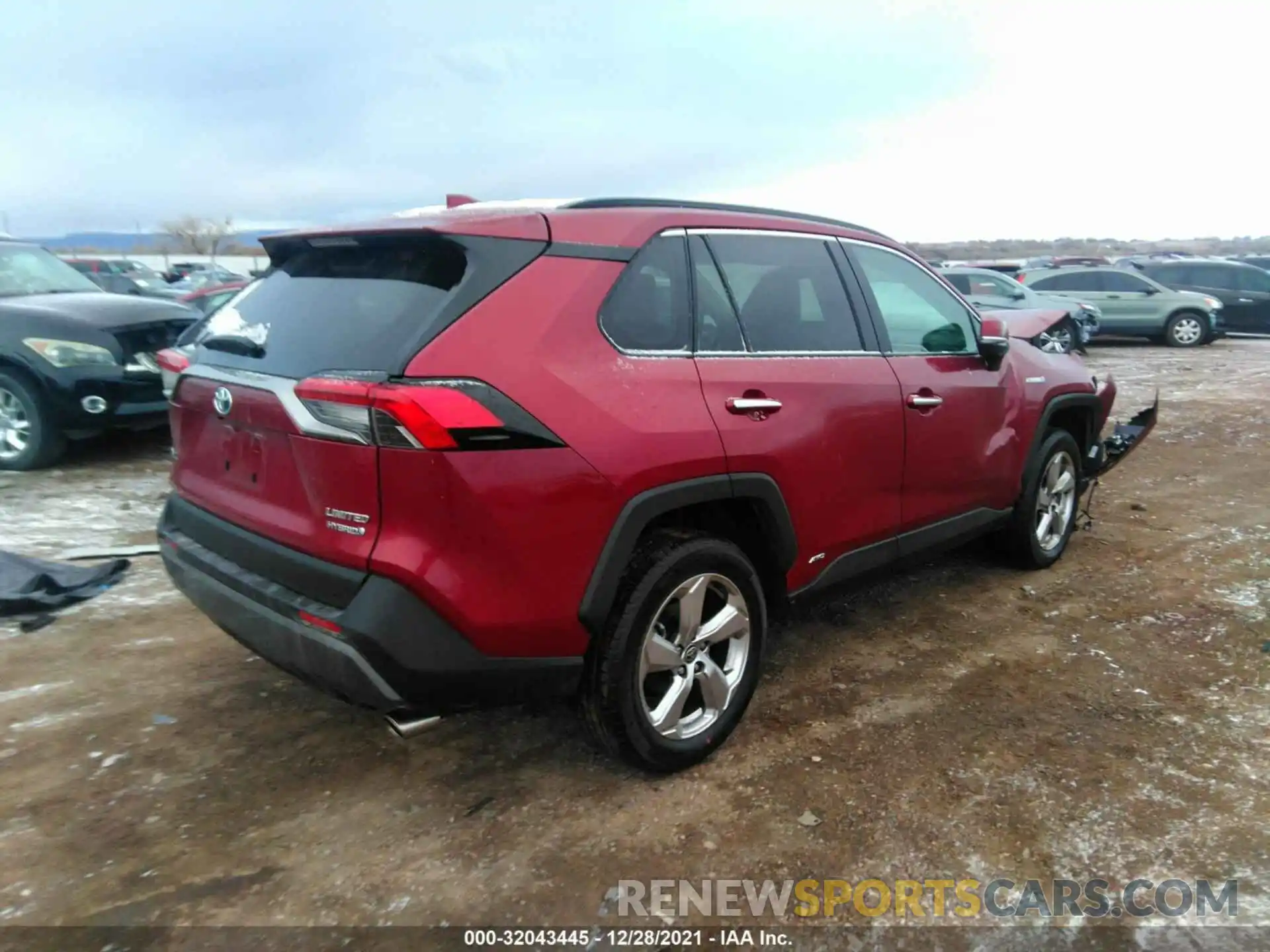 4 Photograph of a damaged car 4T3D6RFVXMU056634 TOYOTA RAV4 2021