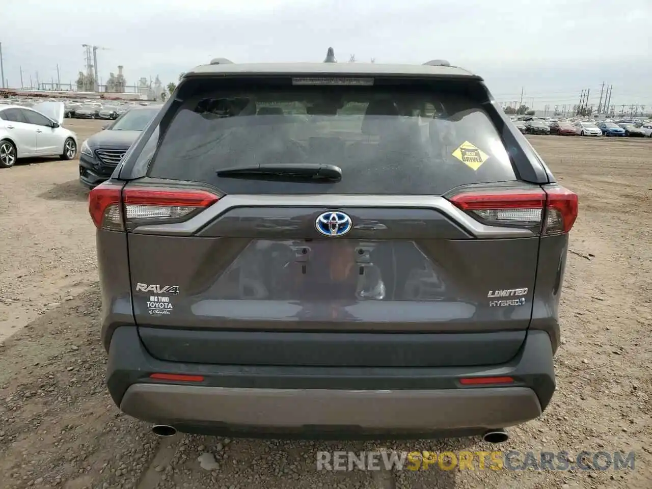 6 Photograph of a damaged car 4T3D6RFVXMU062014 TOYOTA RAV4 2021