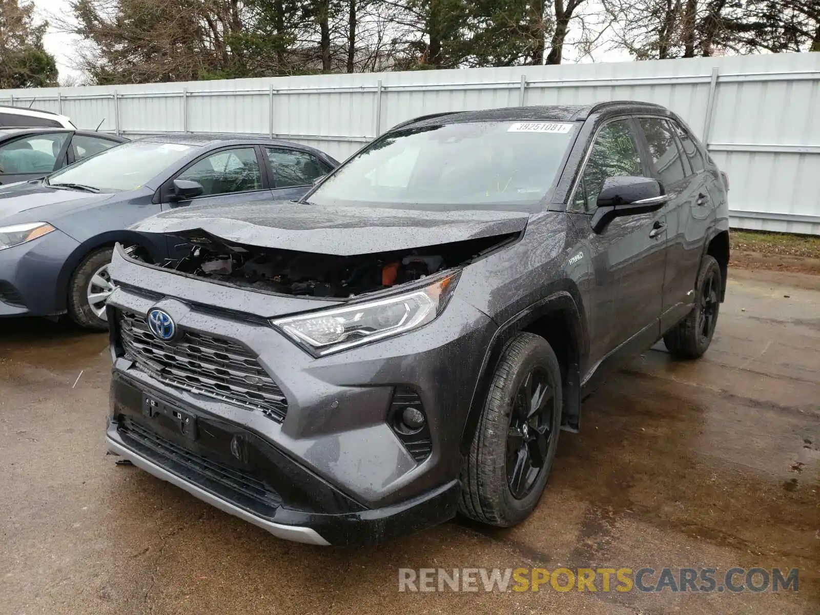 2 Photograph of a damaged car 4T3E6RFV0MU013795 TOYOTA RAV4 2021