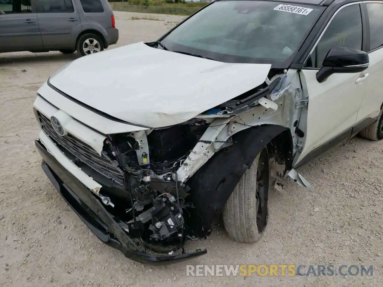 9 Photograph of a damaged car 4T3E6RFV0MU047266 TOYOTA RAV4 2021