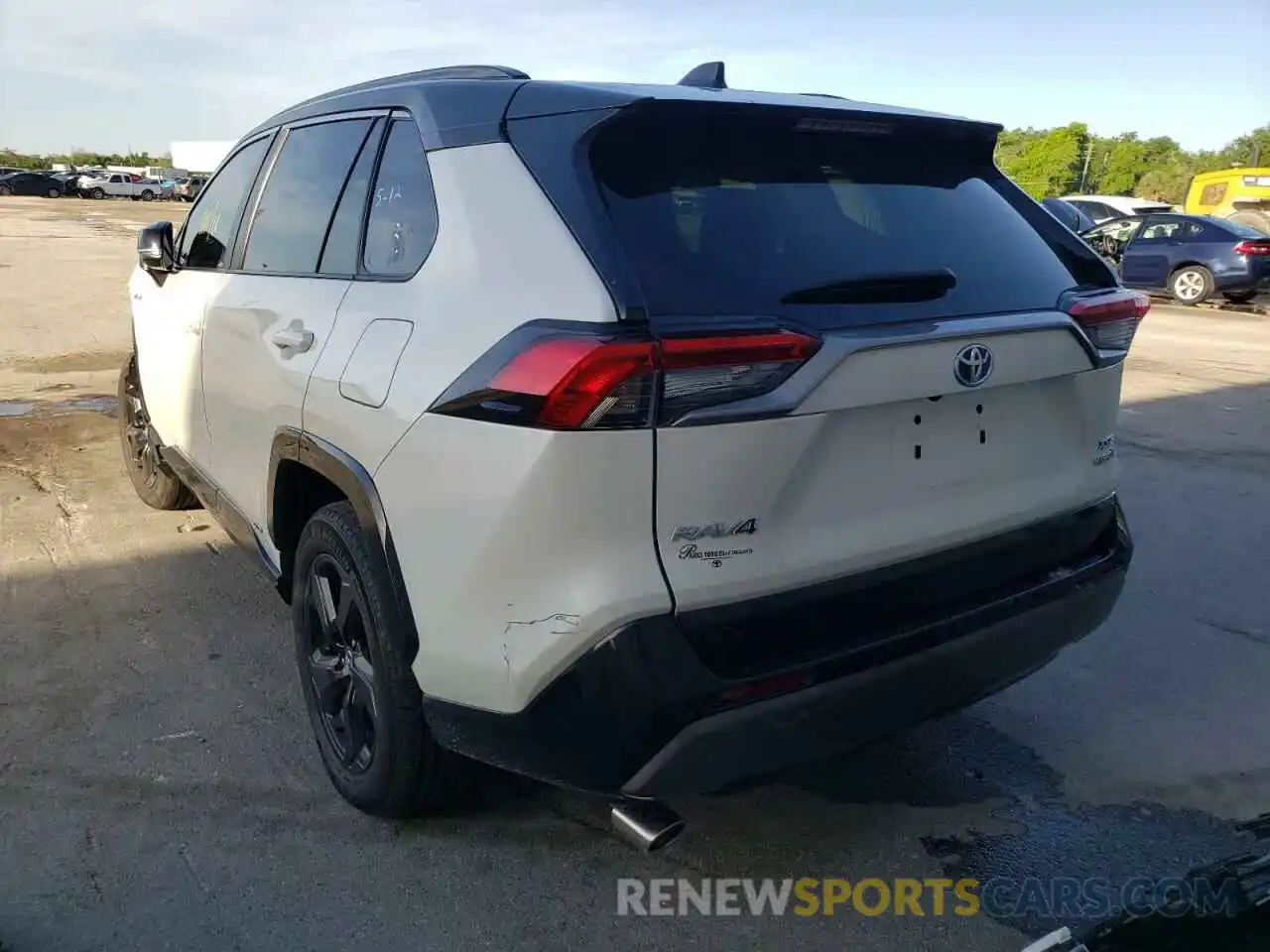 3 Photograph of a damaged car 4T3E6RFV1MU024322 TOYOTA RAV4 2021