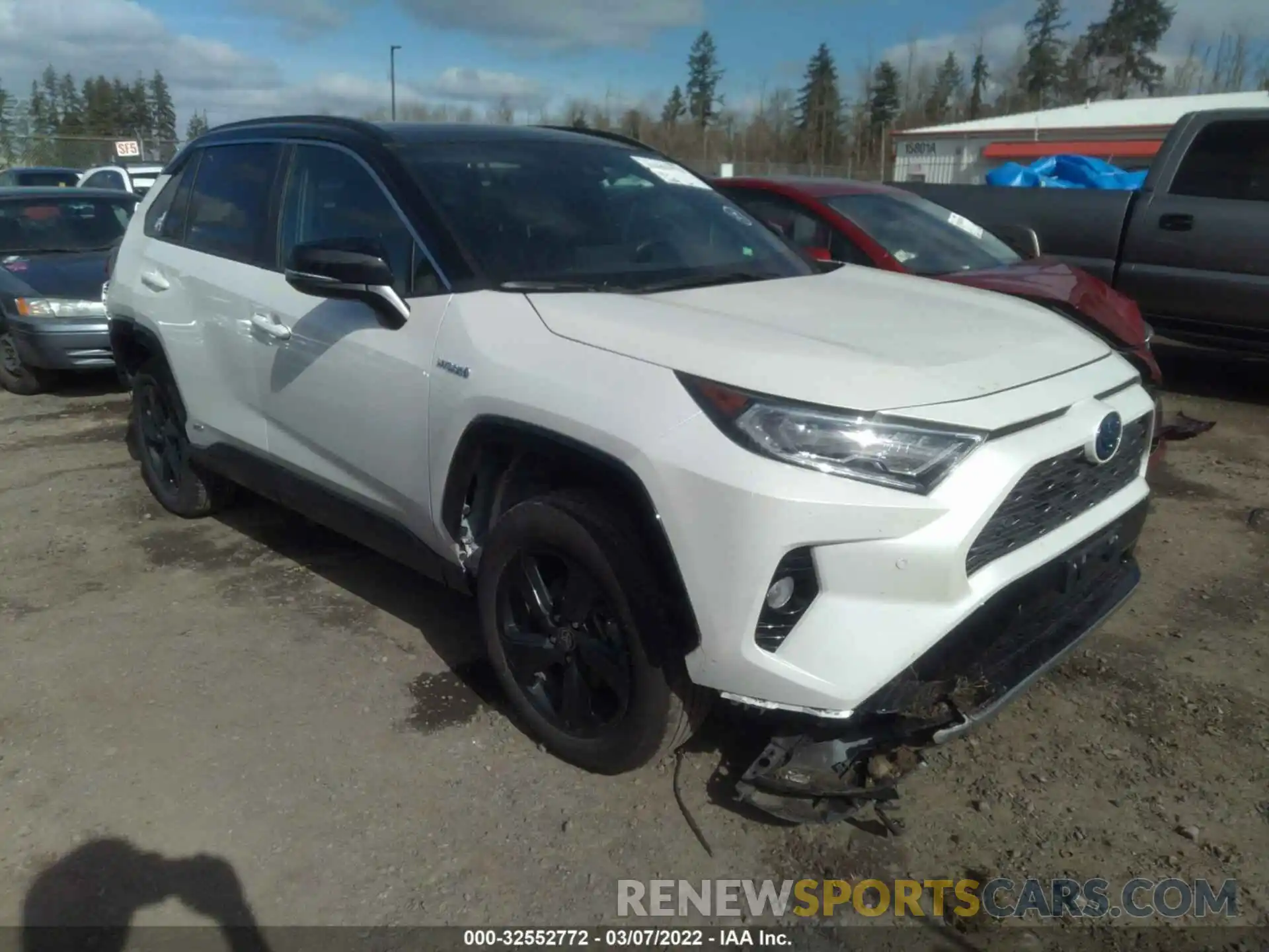 1 Photograph of a damaged car 4T3E6RFV1MU032890 TOYOTA RAV4 2021